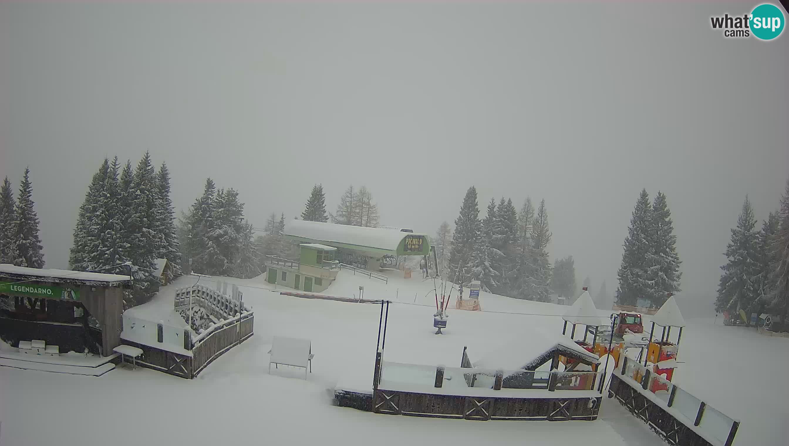 Alpska Perla Ski hotel Cerkno Počivalo webcam – Slovenia