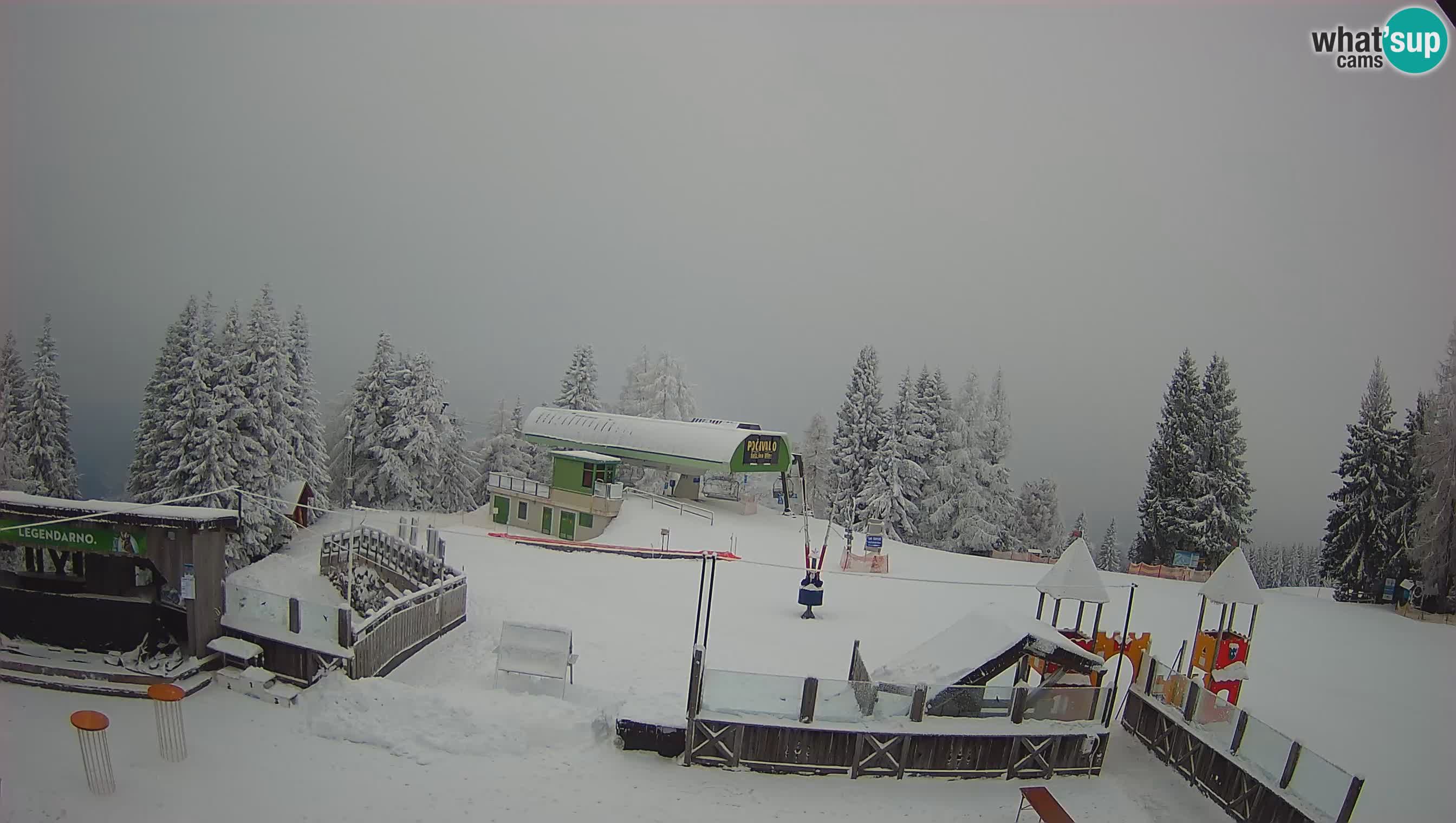 Alpska Perla Ski center Cerkno Počivalo webcam – Slovenia