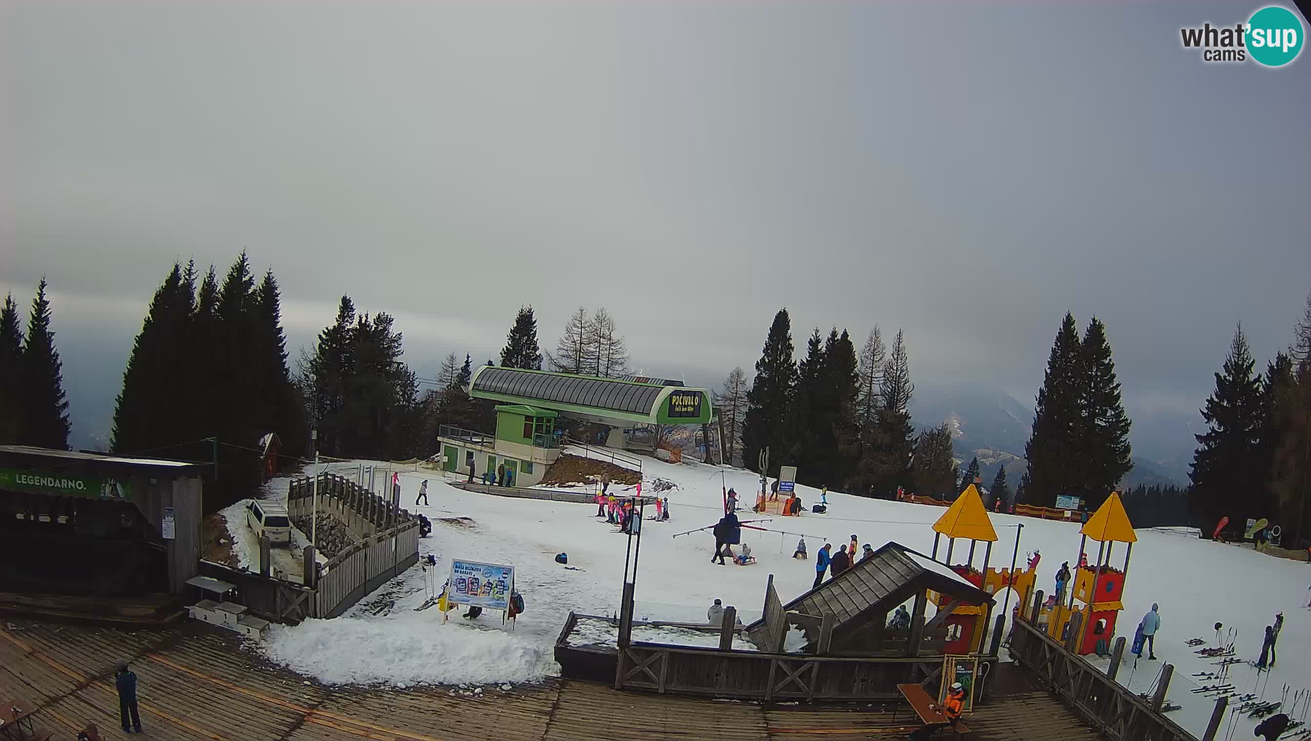 Alpska Perla Ski center Cerkno Počivalo webcam – Slovenia