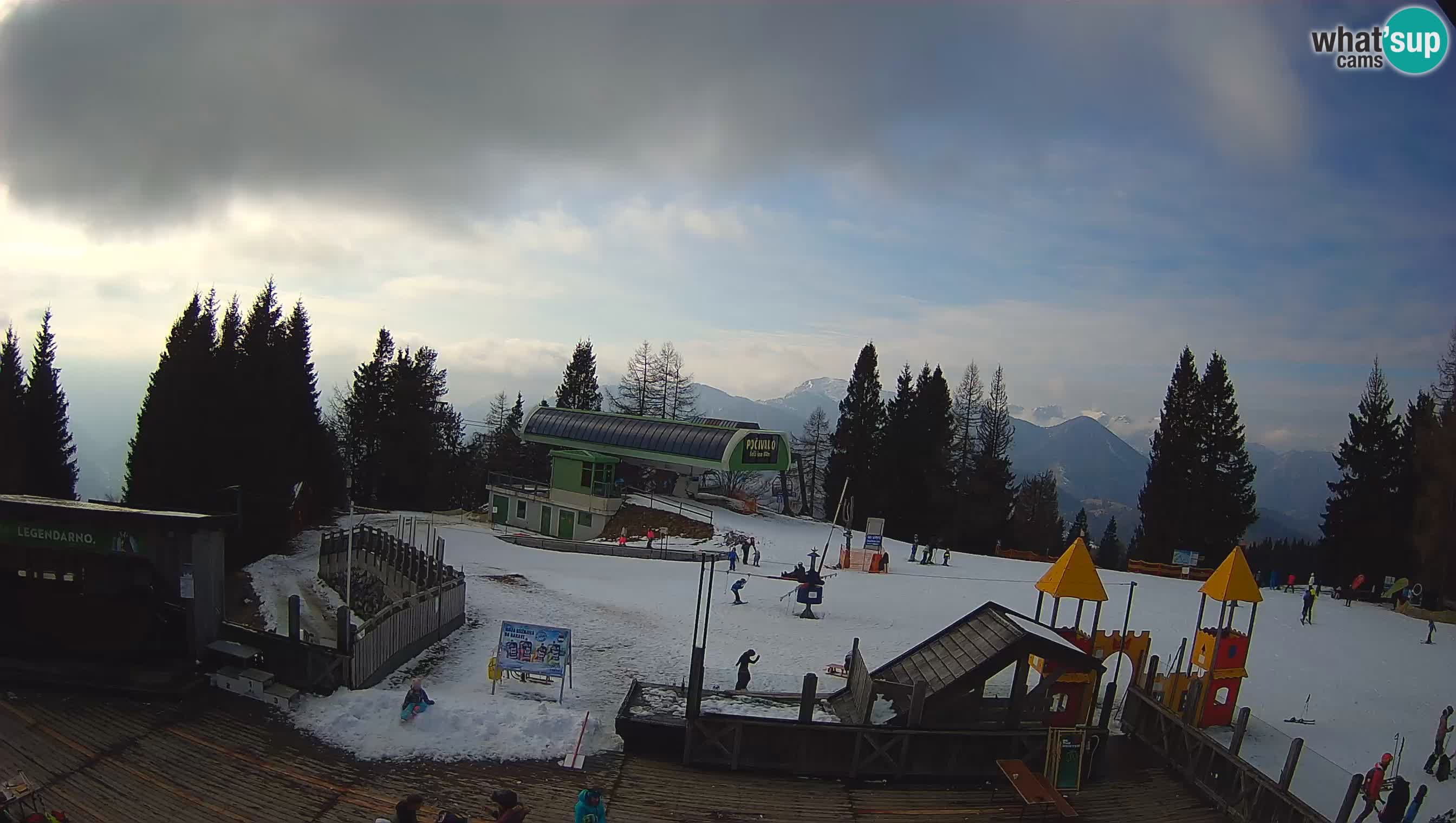 Webcam de la station de ski des Alpes slovènes à Cerkno Počivalo