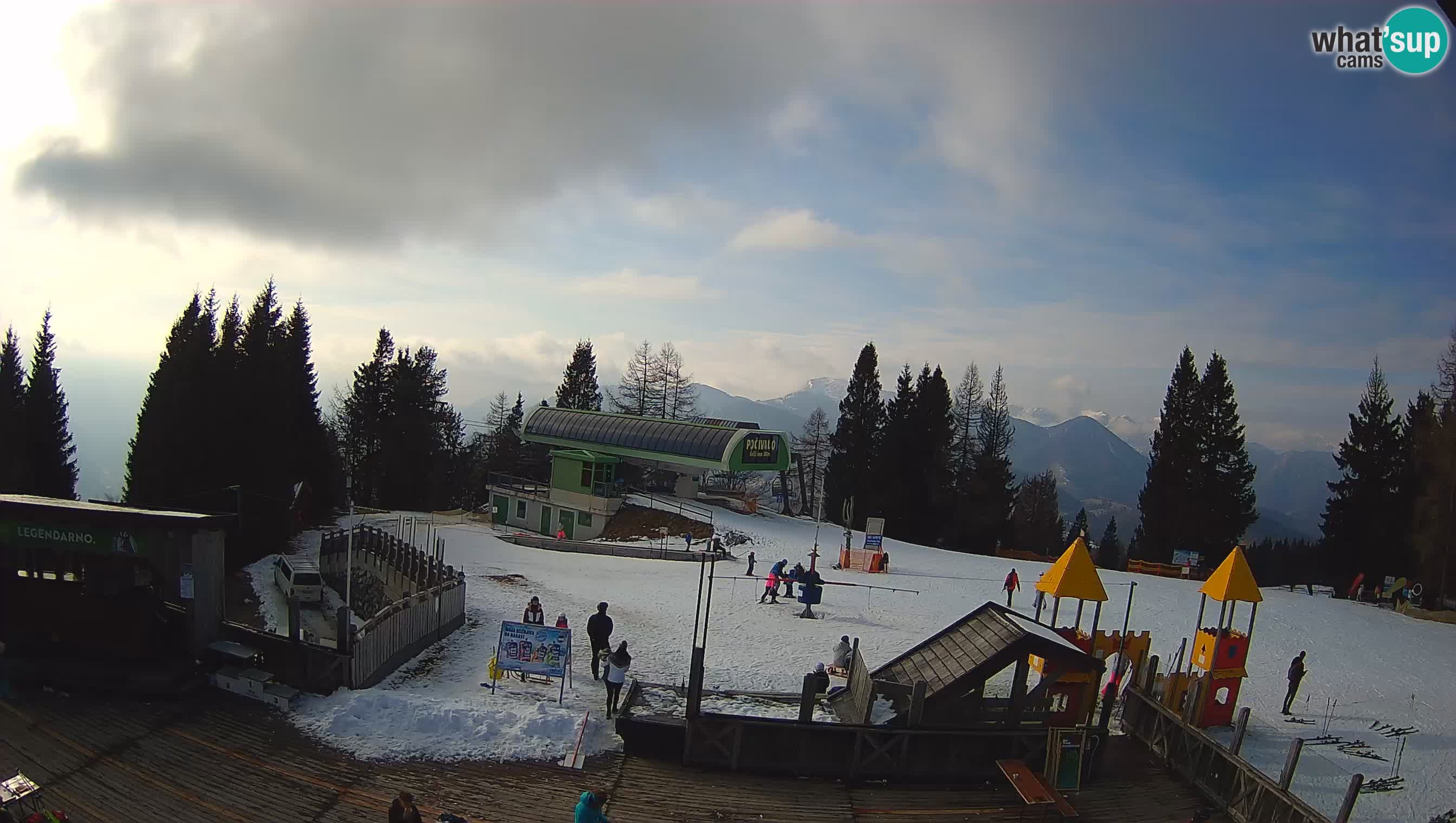 Alpska Perla Ski center Cerkno Počivalo webcam – Slovenia