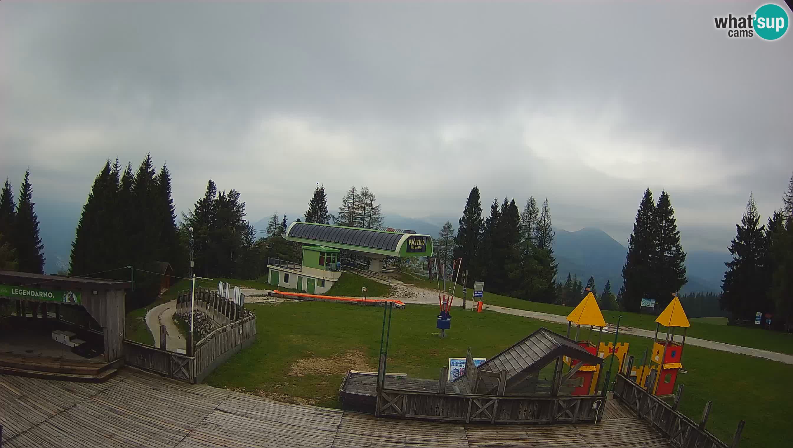 Webcam de la station de ski des Alpes slovènes à Cerkno Počivalo