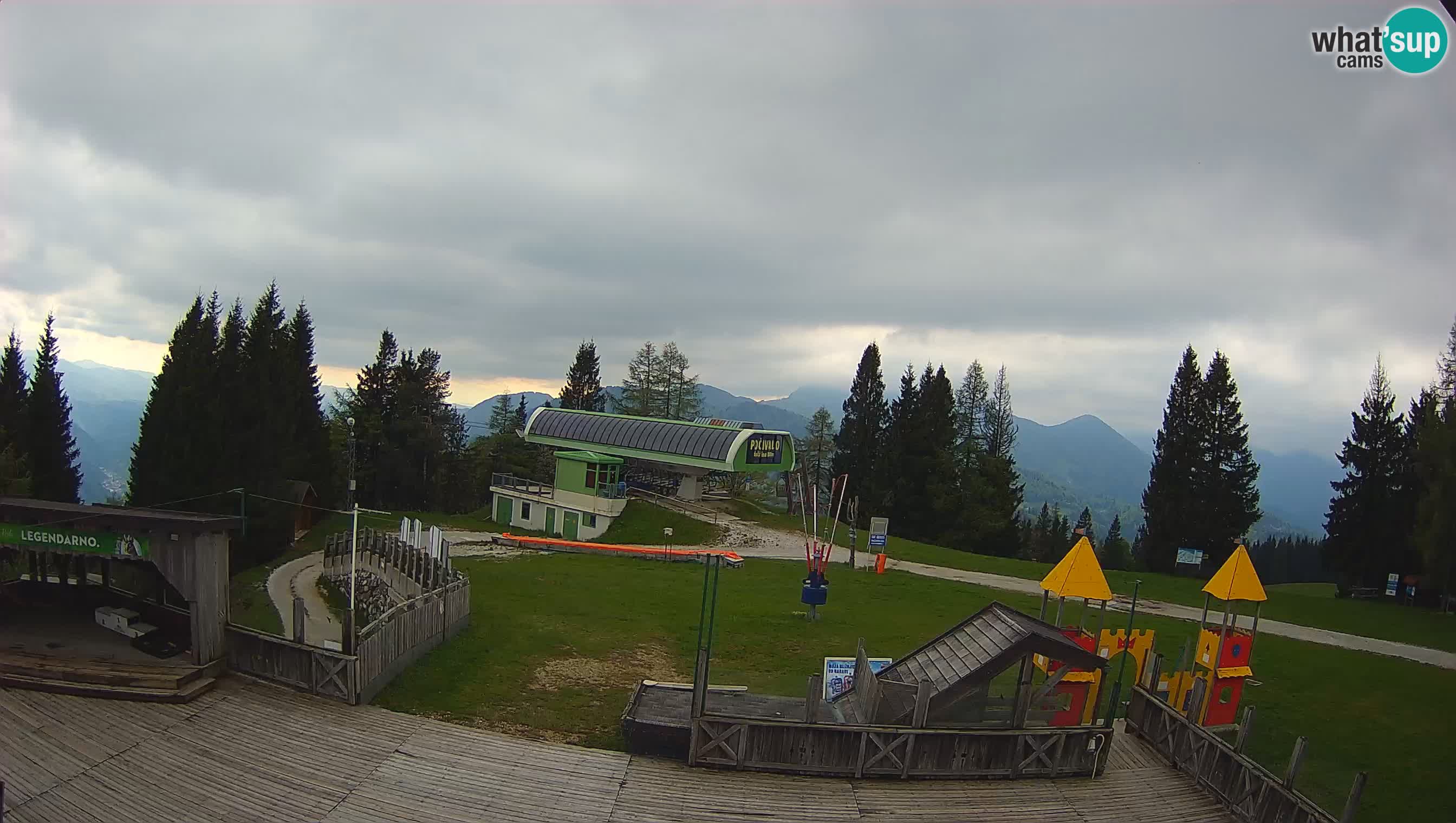 Alpska Perla Ski center Cerkno Počivalo webcam – Slovenia