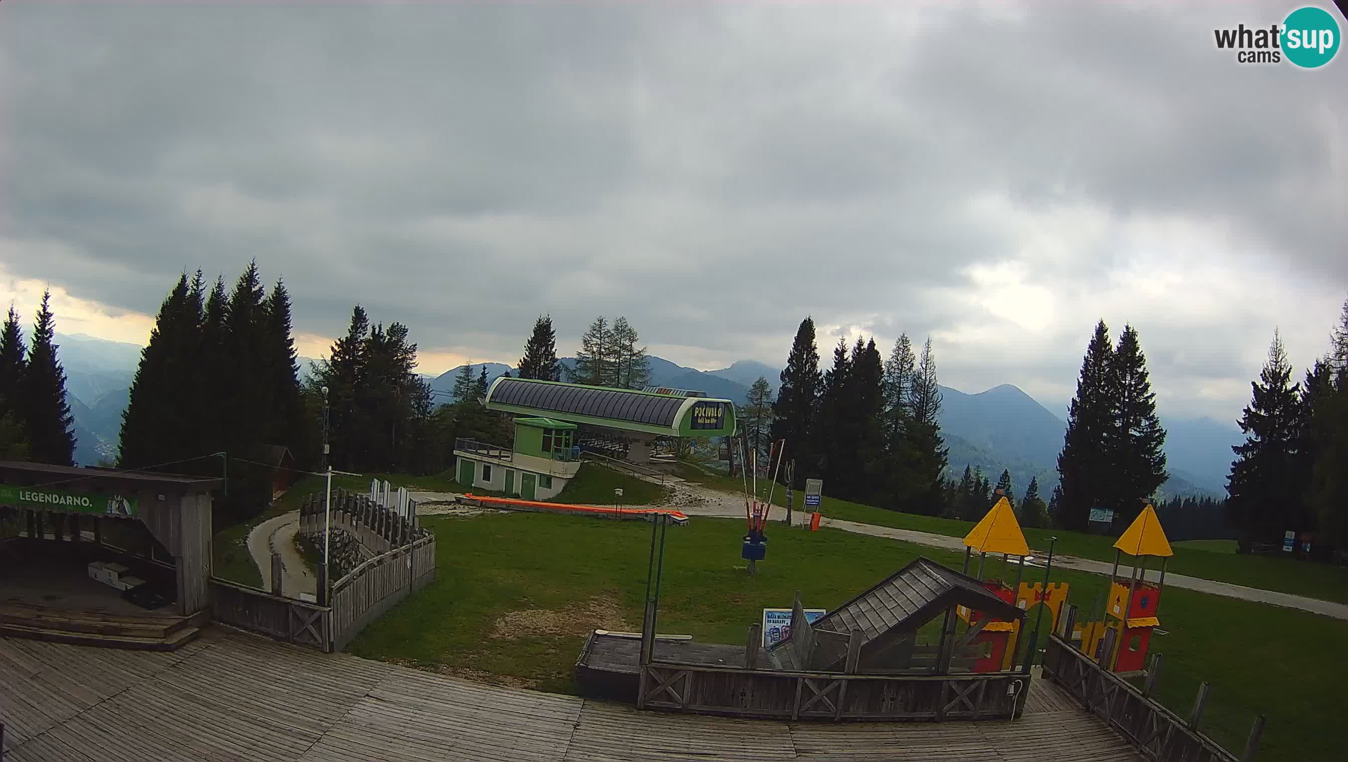 Alpska Perla Ski hotel Cerkno Počivalo webcam – Slovenia