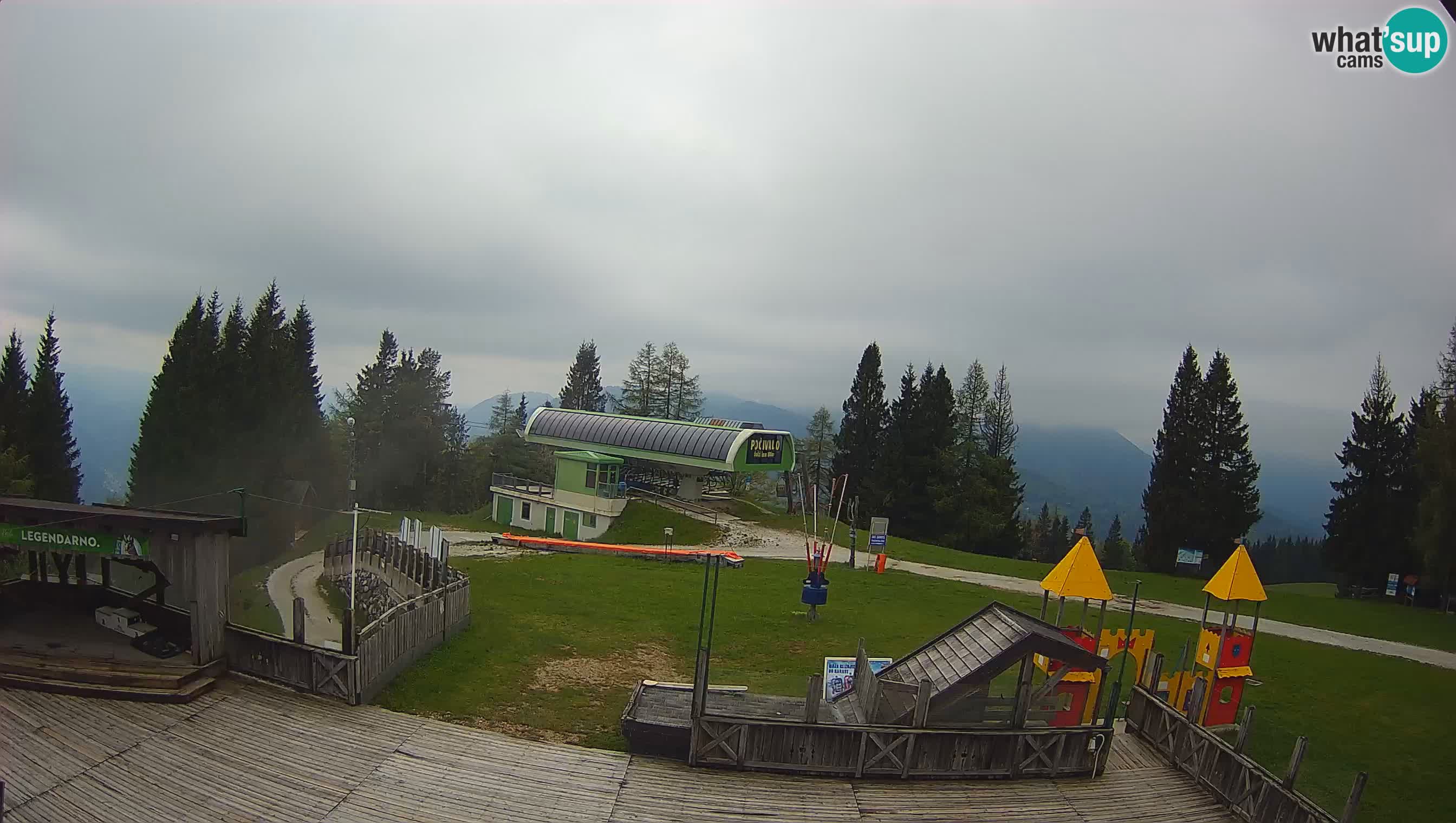 Alpska Perla Ski center Cerkno Počivalo webcam – Slovenia