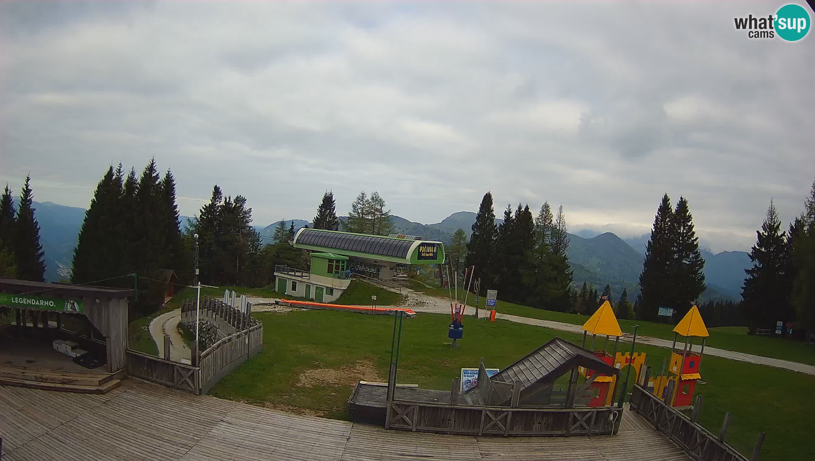 Webcam de la station de ski des Alpes slovènes à Cerkno Počivalo