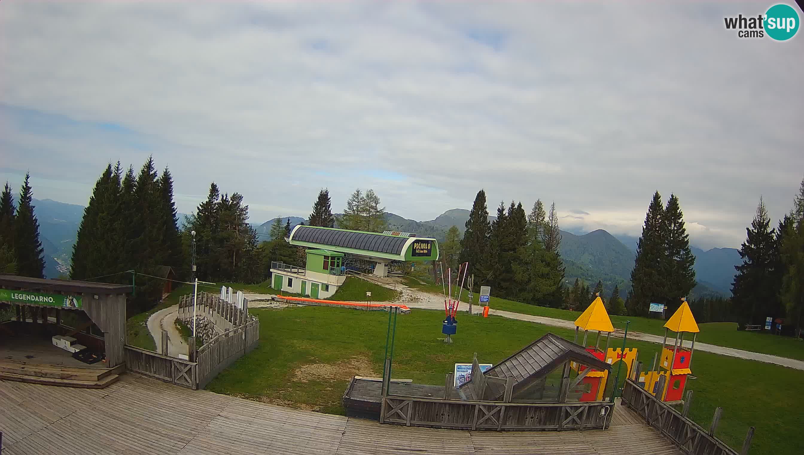 Alpska Perla Ski hotel Cerkno Počivalo webcam – Slovenia