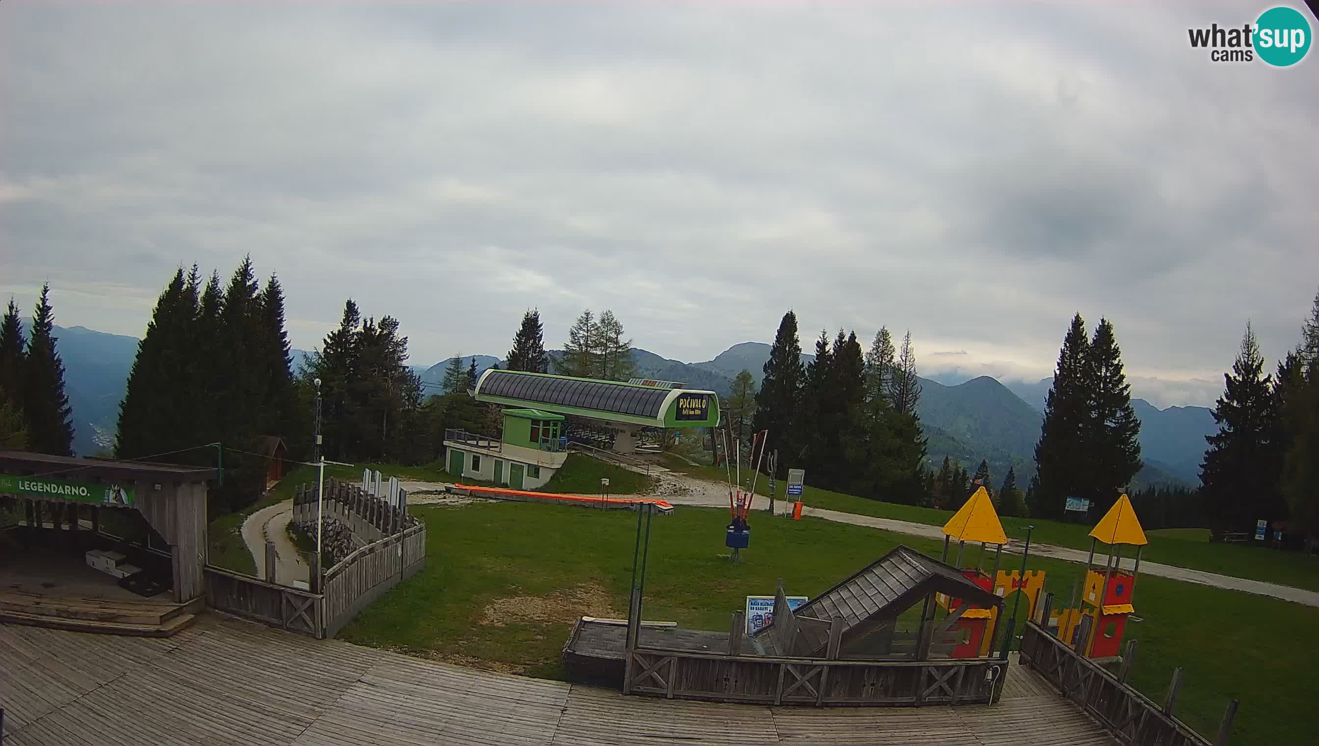 Webcam de la station de ski des Alpes slovènes à Cerkno Počivalo