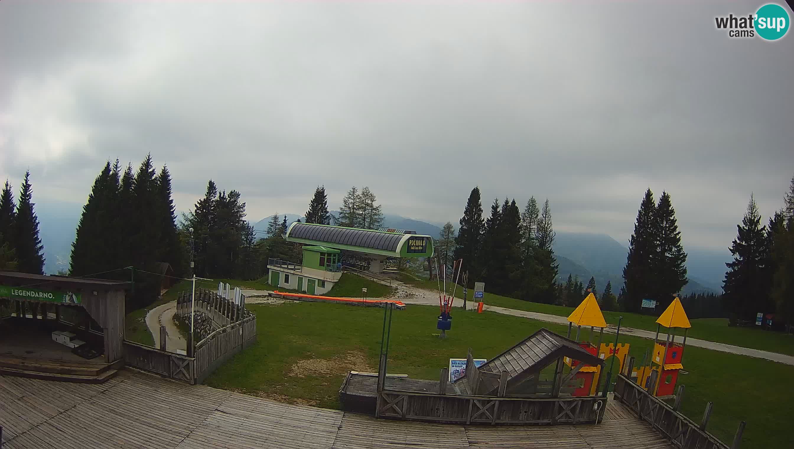 Alpska Perla Ski center Cerkno Počivalo webcam – Slovenia