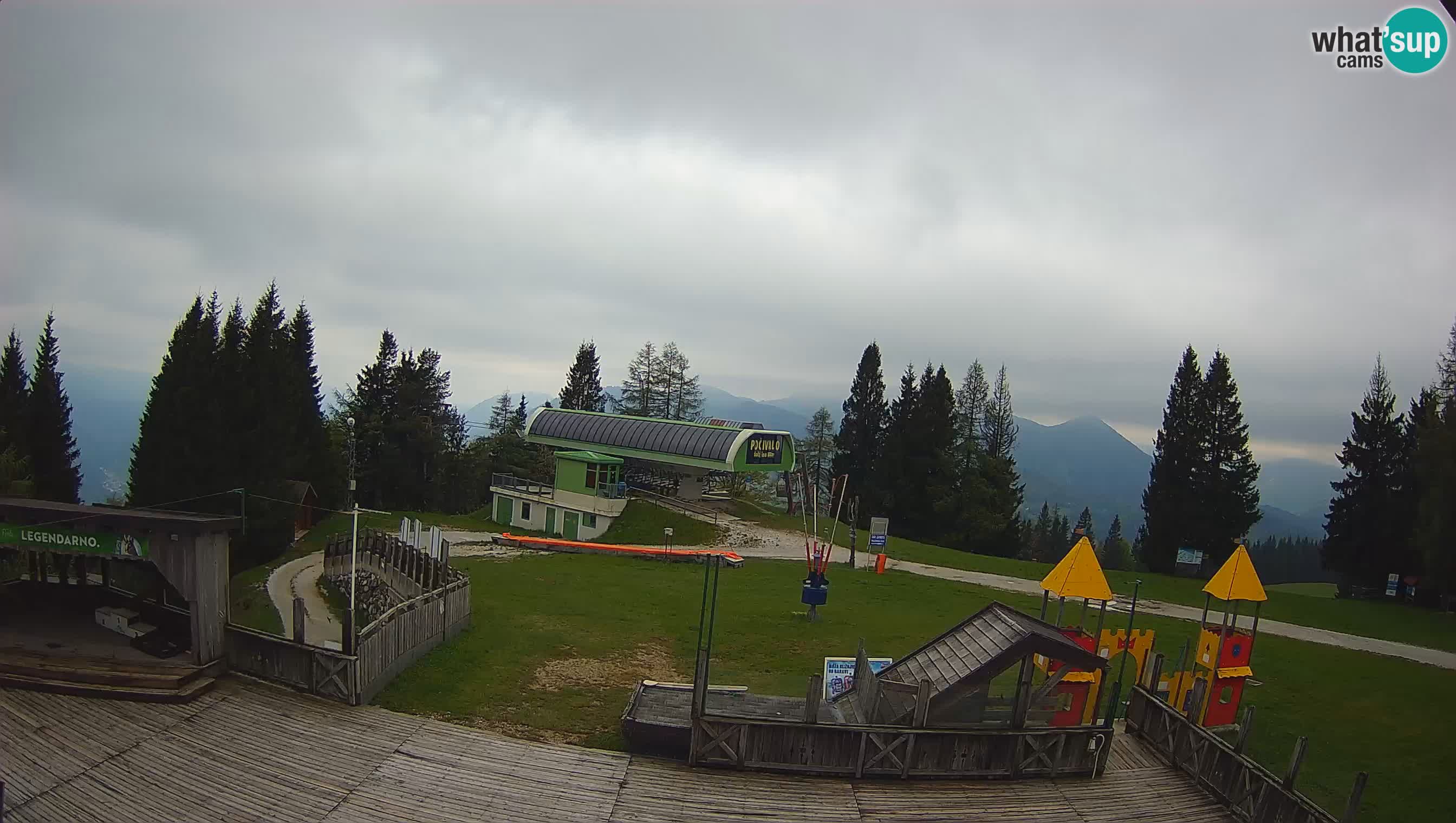 Alpska Perla Ski center Cerkno Počivalo webcam – Slovenia