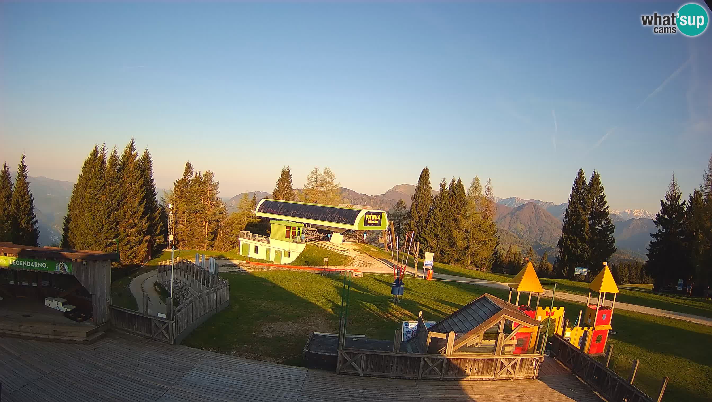 Alpska Perla Ski center Cerkno Počivalo webcam – Slovenia