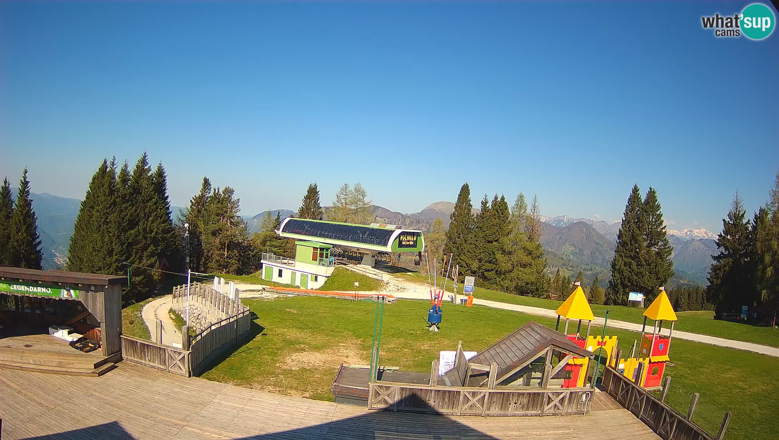 Alpska Perla Ski center Cerkno Počivalo webcam – Slovenia