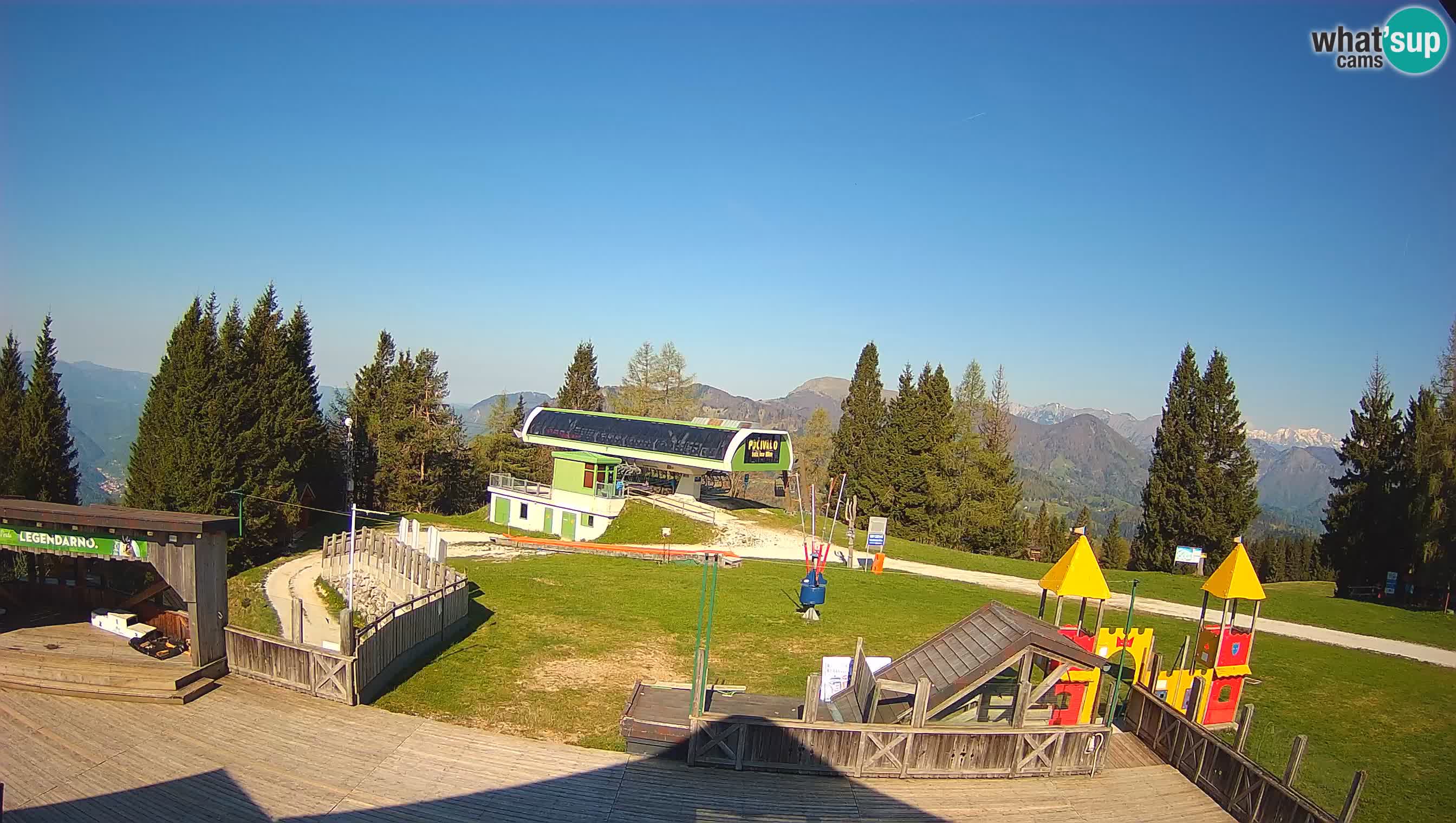Alpska Perla Ski center Cerkno Počivalo webcam – Slovenia