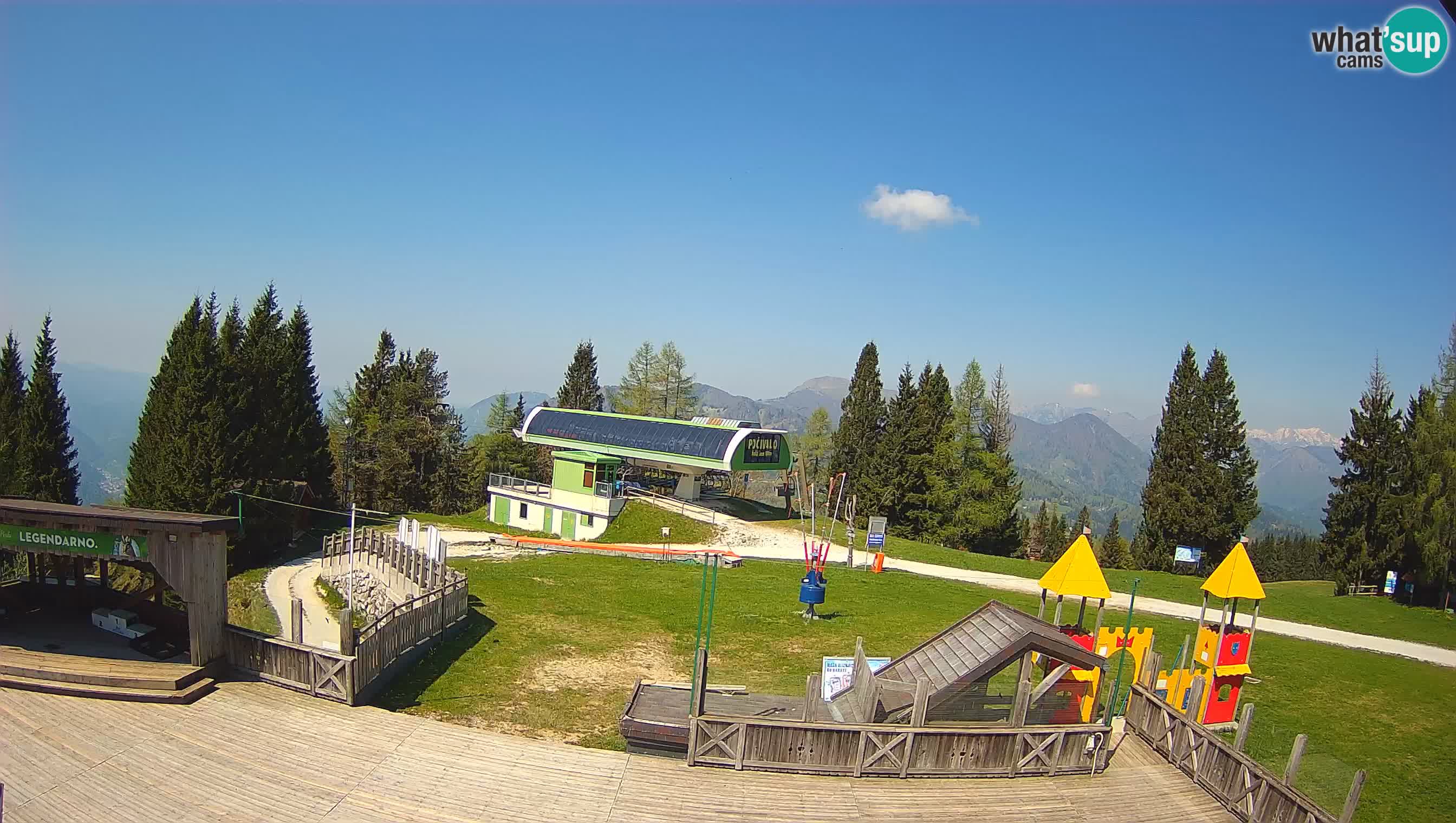 Alpska Perla Ski center Cerkno Počivalo webcam – Slovenia