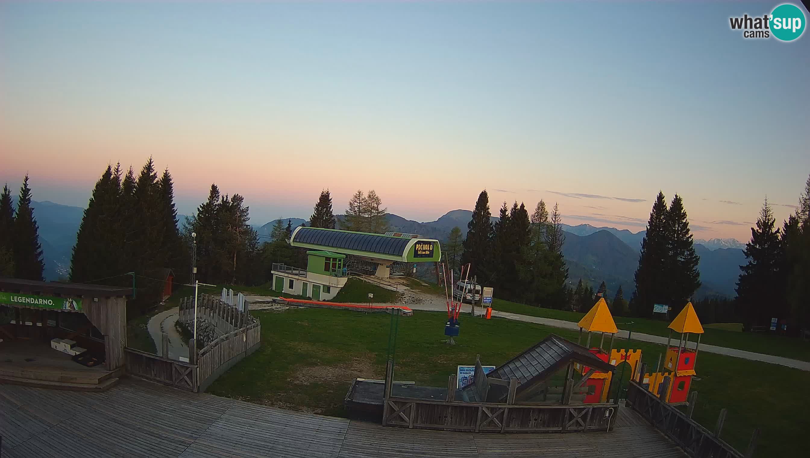 Alpska Perla Ski center Cerkno Počivalo webcam – Slovenia