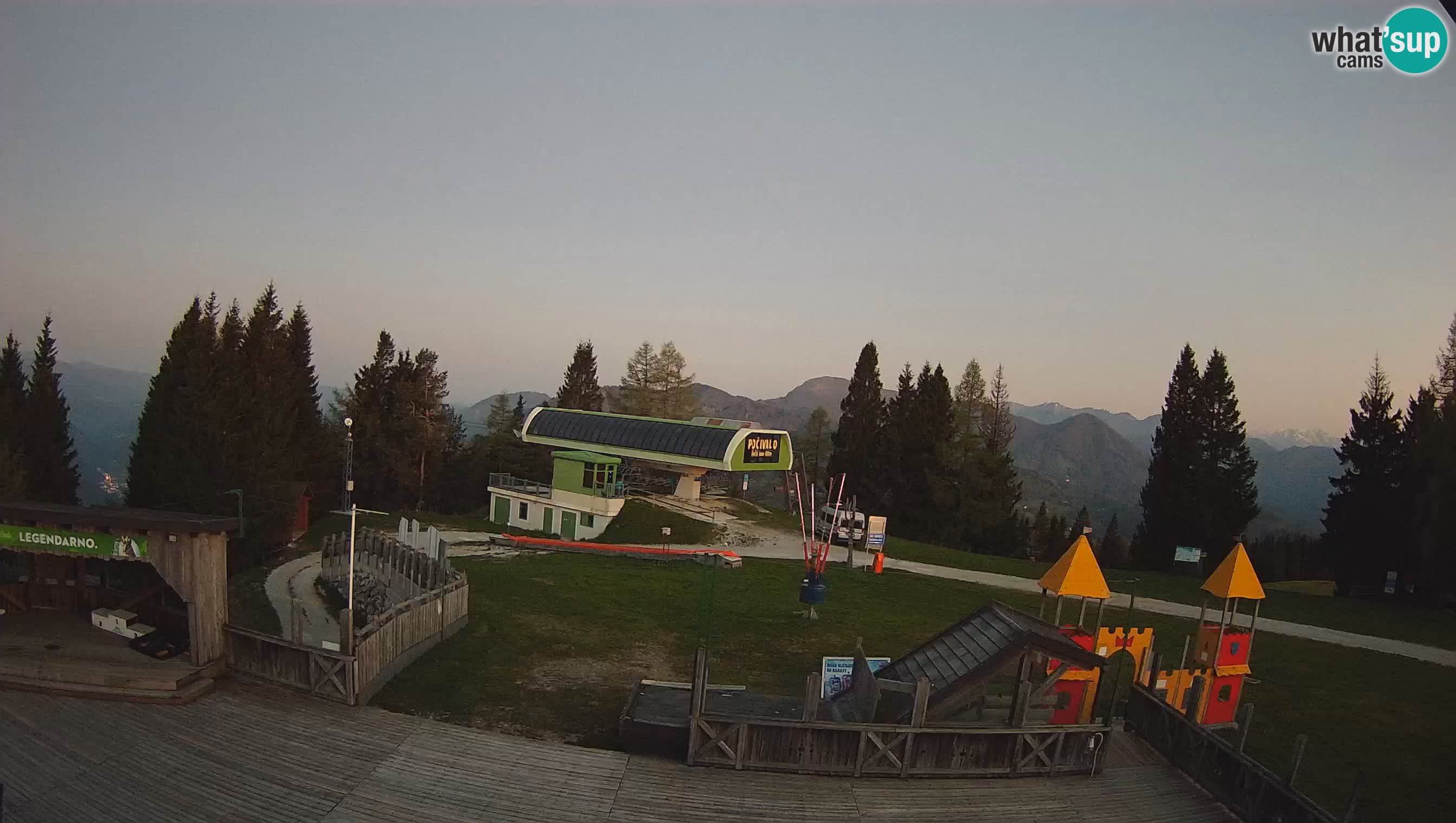 Alpska Perla kamera Cerkno Počivalo