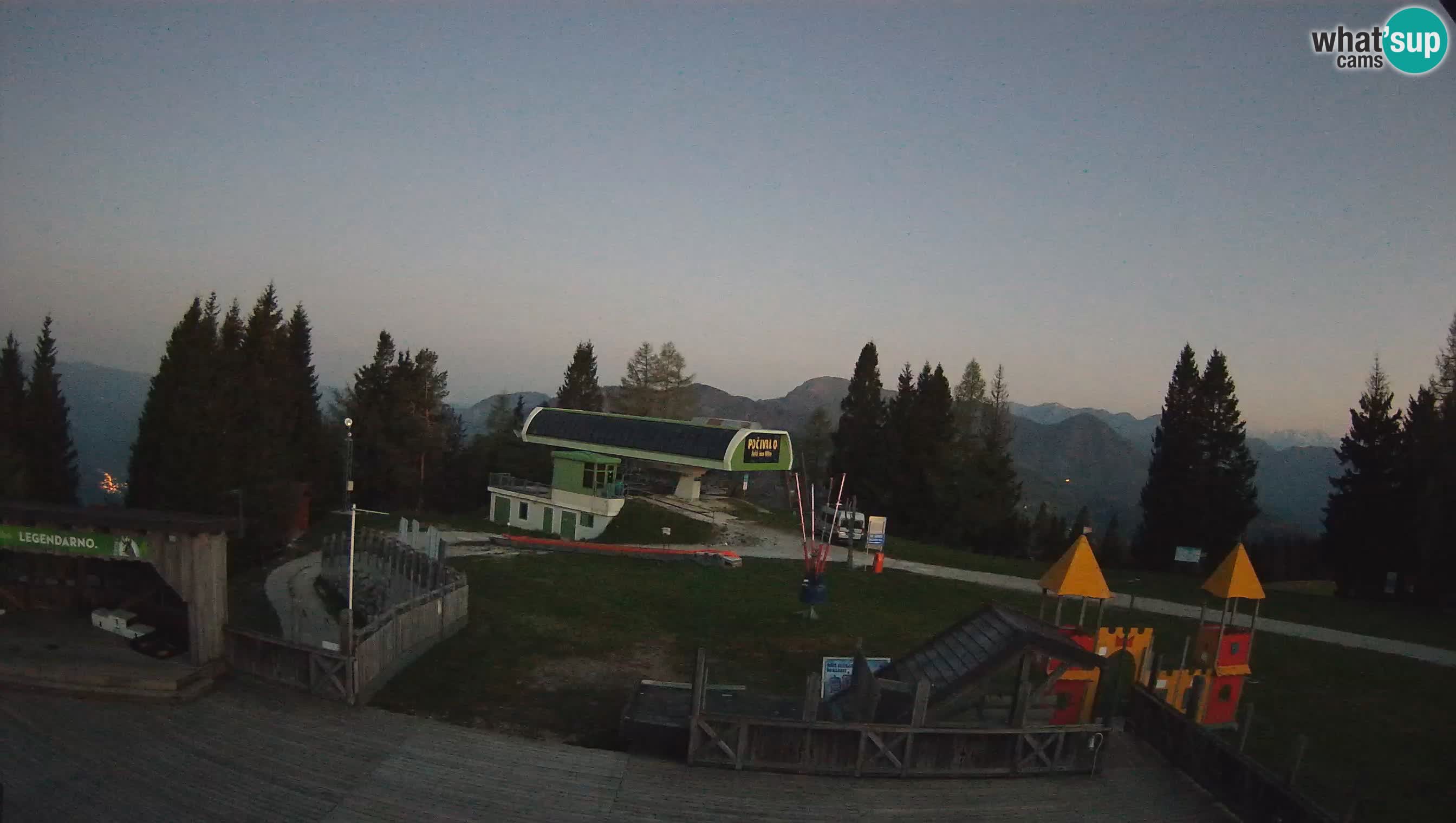 Alpska Perla kamera Cerkno Počivalo