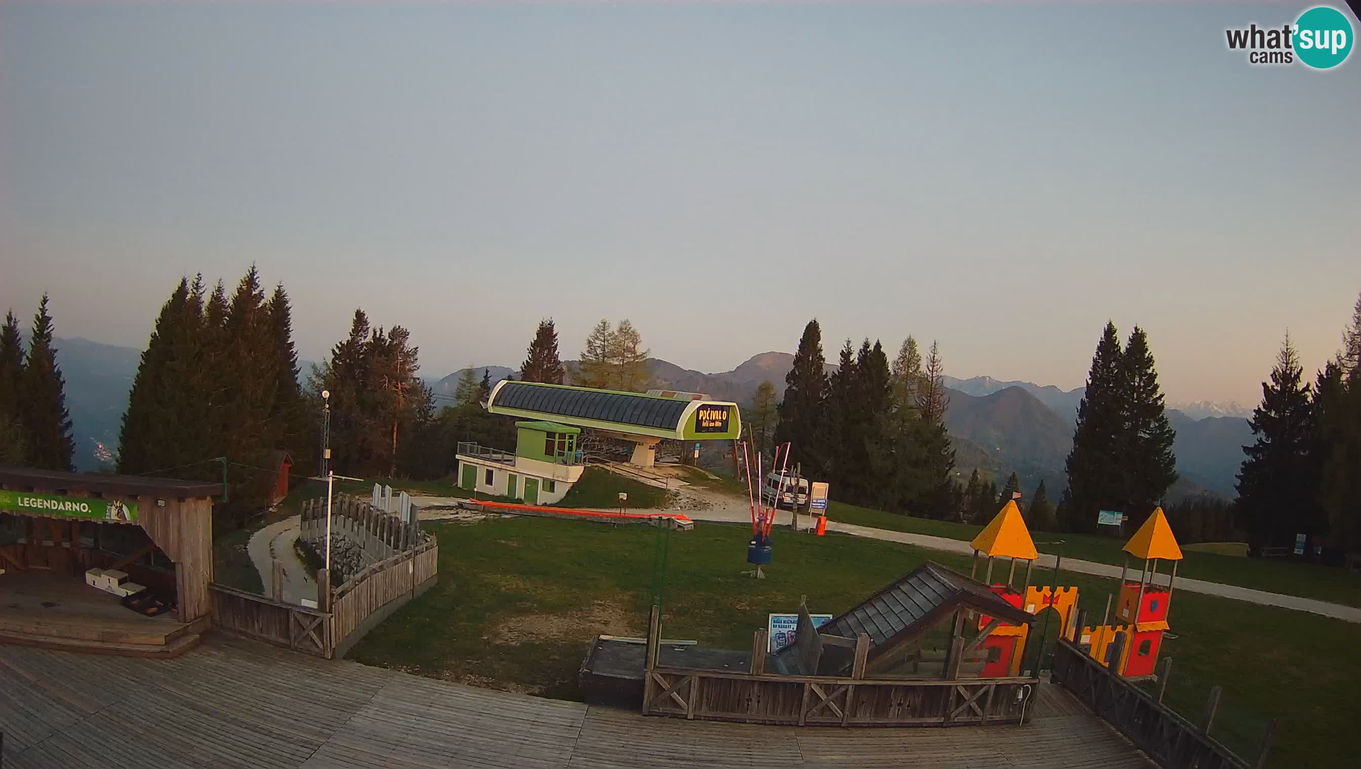 Alpska Perla Ski hotel Cerkno Počivalo webcam – Slovenia