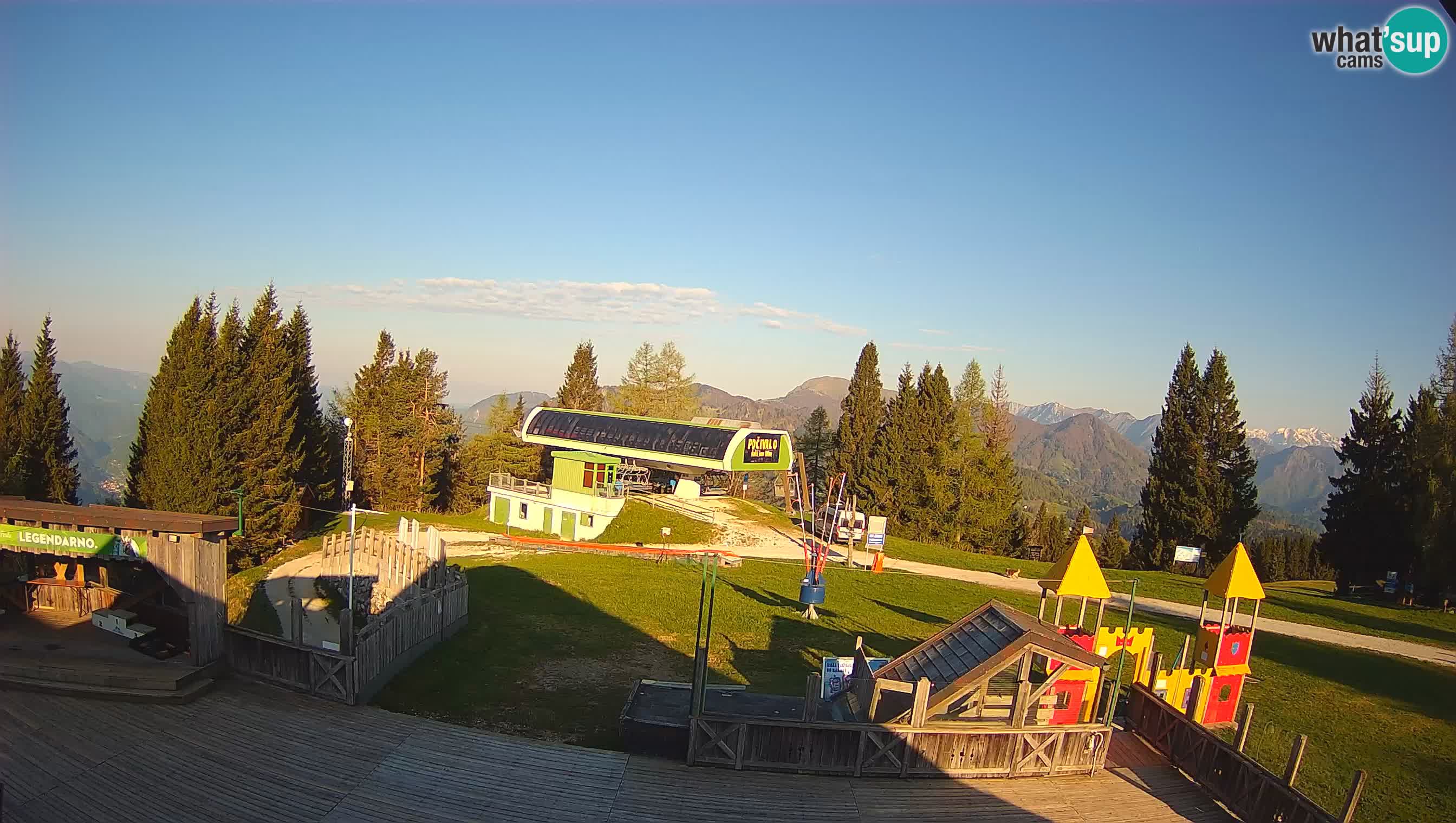 Webcam de la station de ski des Alpes slovènes à Cerkno Počivalo