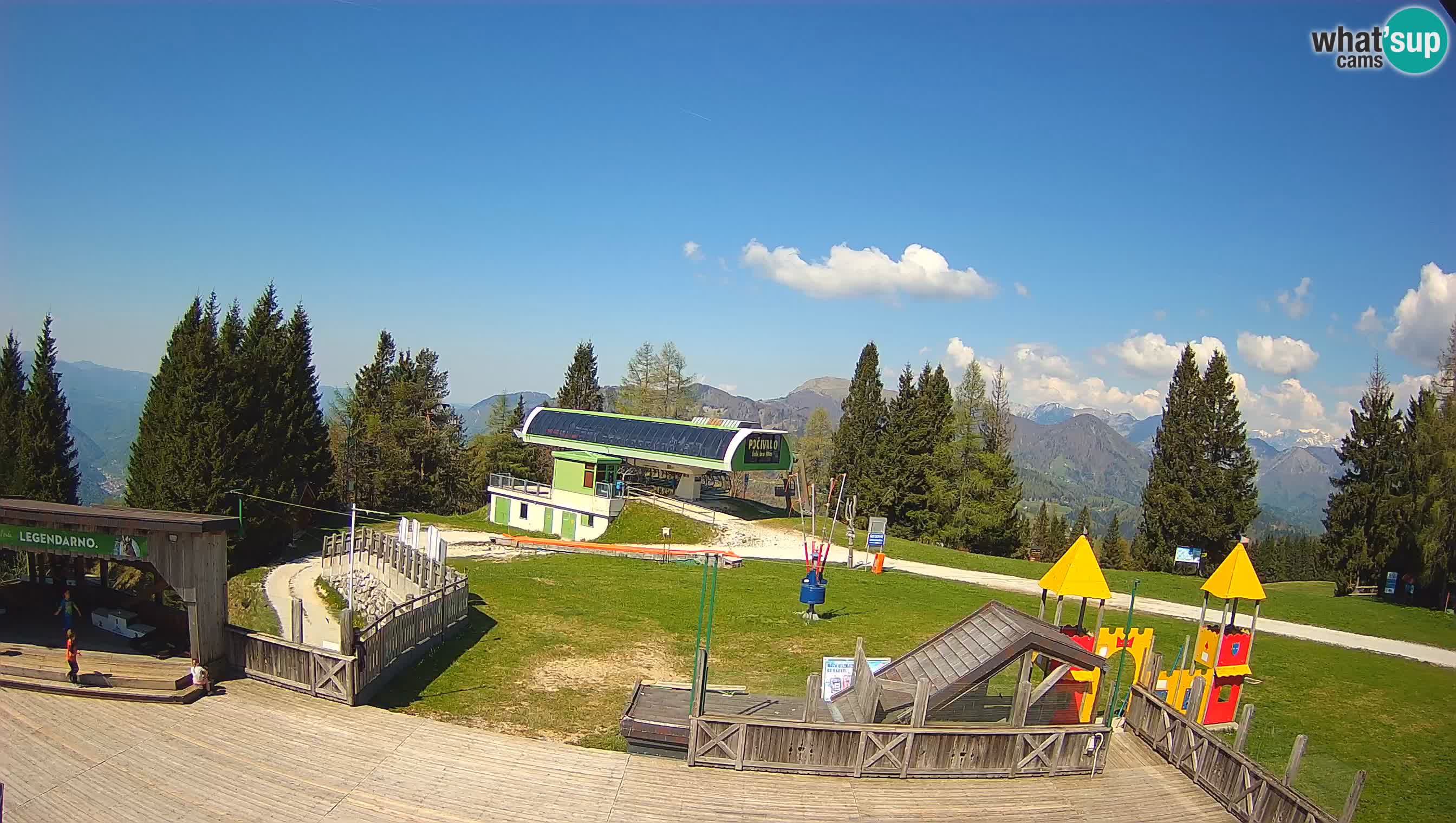 Webcam de la station de ski des Alpes slovènes à Cerkno Počivalo