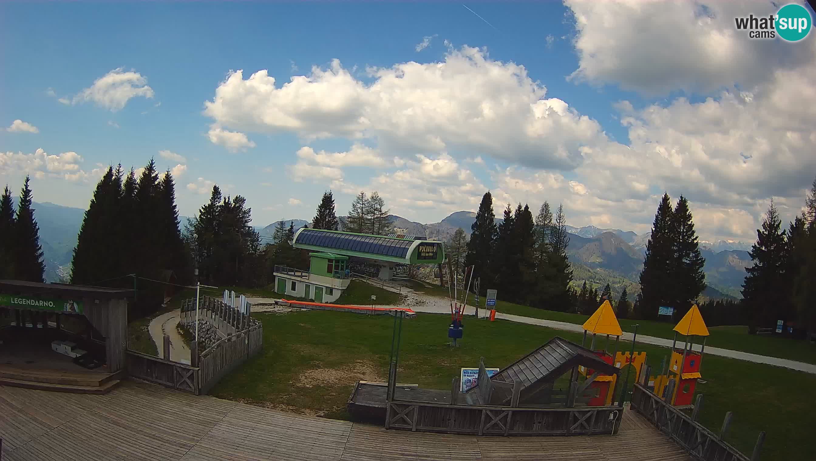 Alpska Perla Ski center Cerkno Počivalo webcam – Slovenia