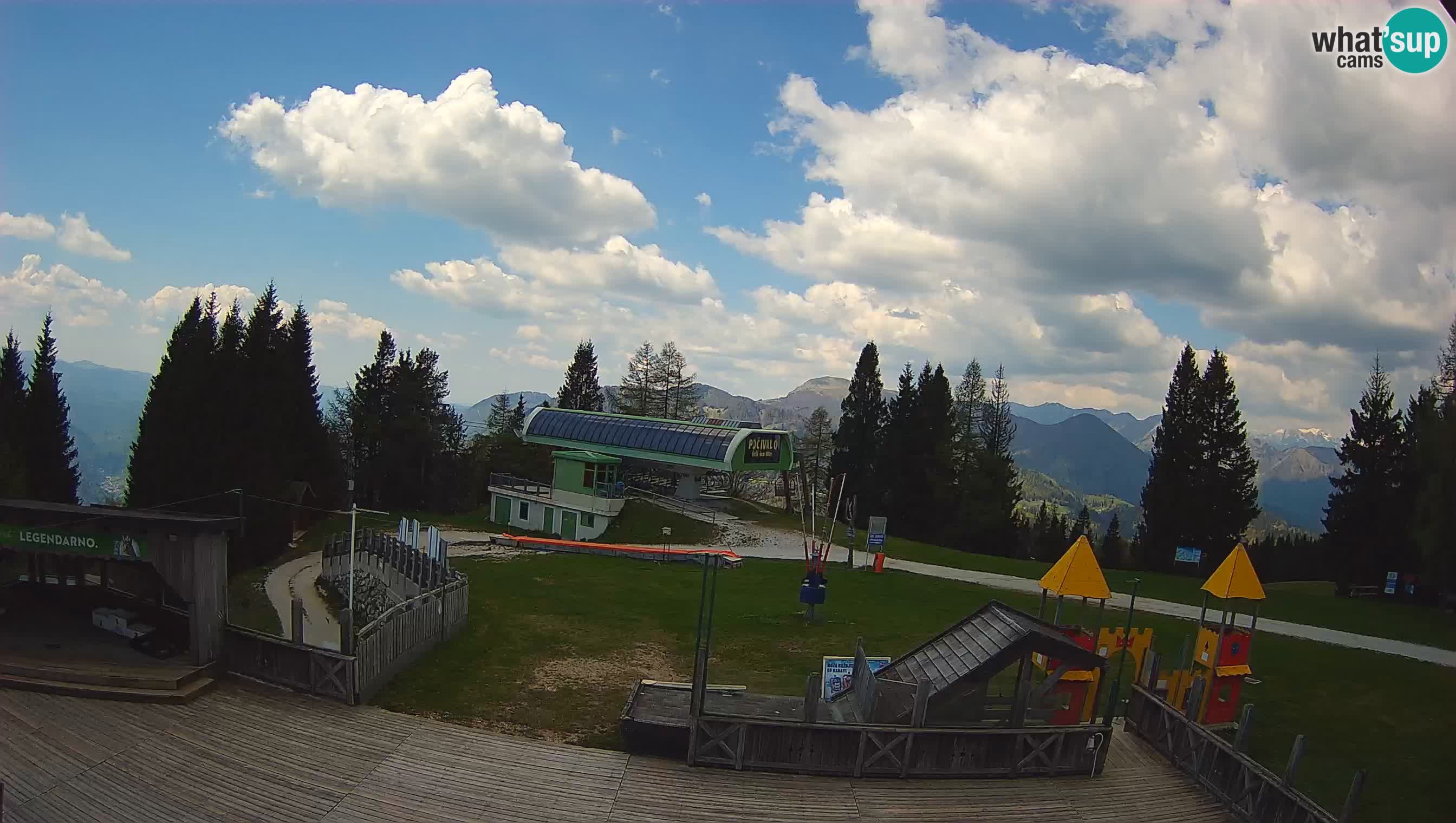 Alpska Perla Ski hotel Cerkno Počivalo webcam – Slovenia