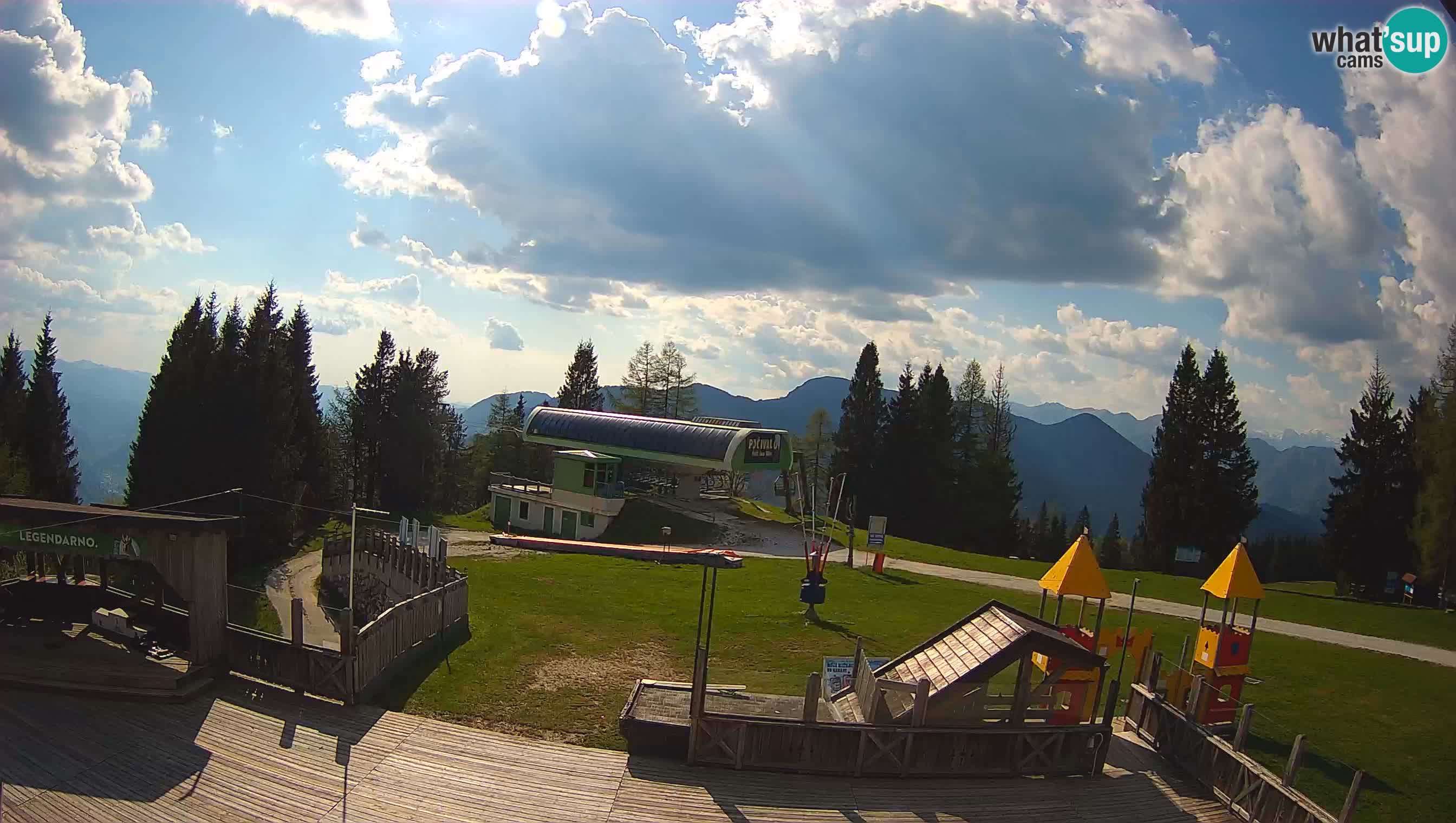 Alpska Perla Ski hotel Cerkno Počivalo webcam – Slovenia