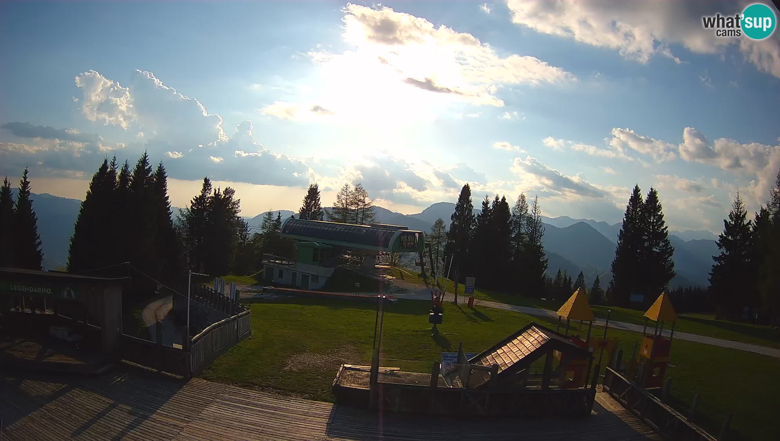 Alpska Perla Ski hotel Cerkno Počivalo webcam – Slovenia