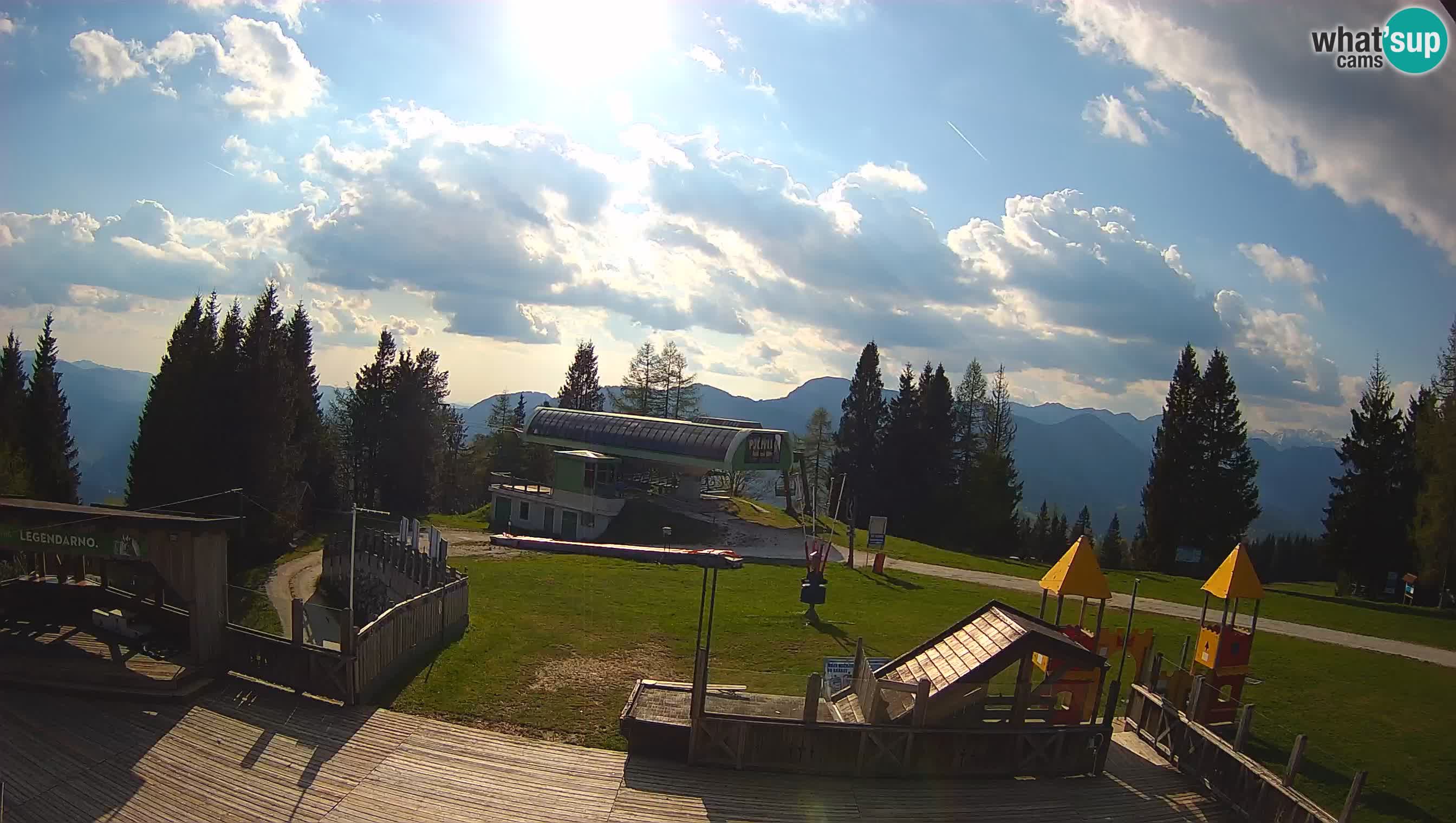 Alpska Perla Ski hotel Cerkno Počivalo webcam – Slovenia