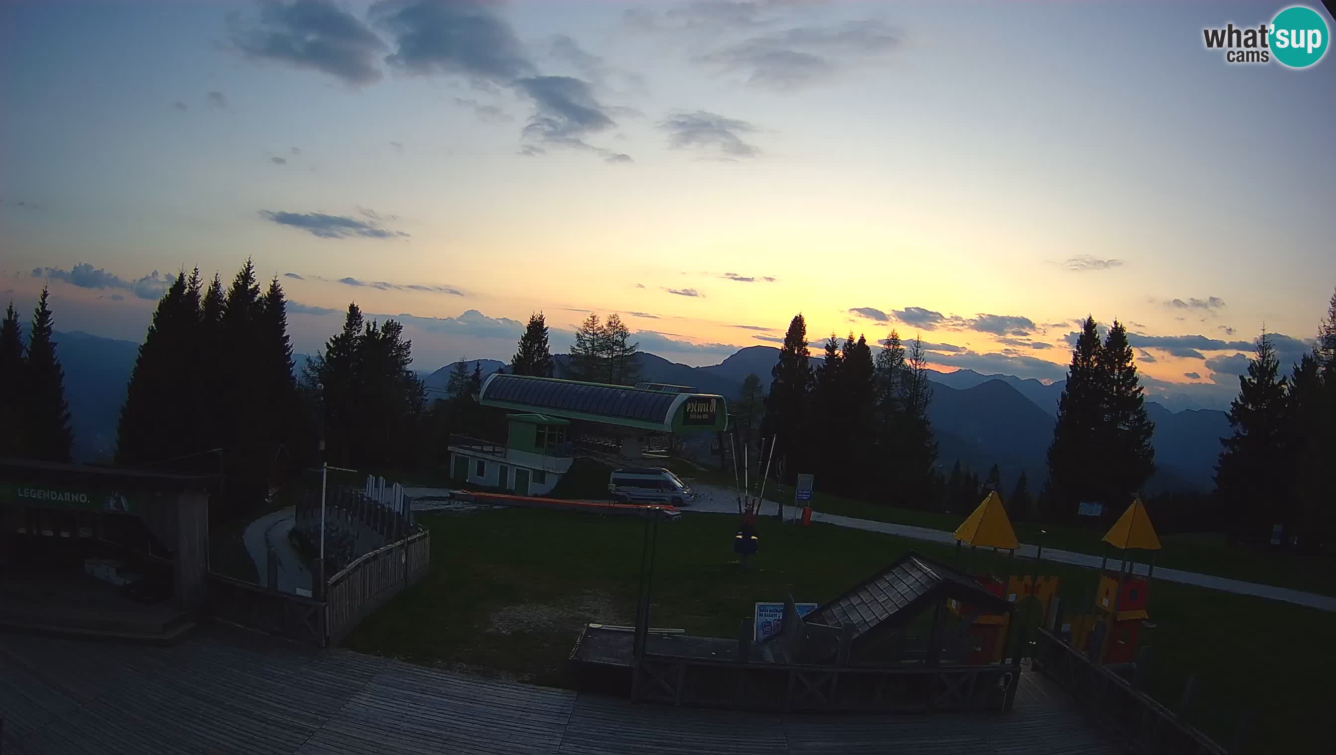 Alpska Perla kamera Cerkno Počivalo