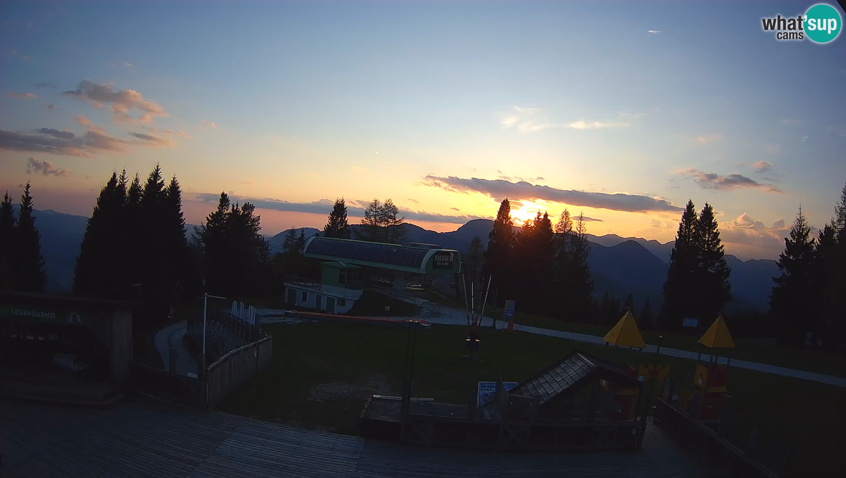 Webcam de la station de ski des Alpes slovènes à Cerkno Počivalo