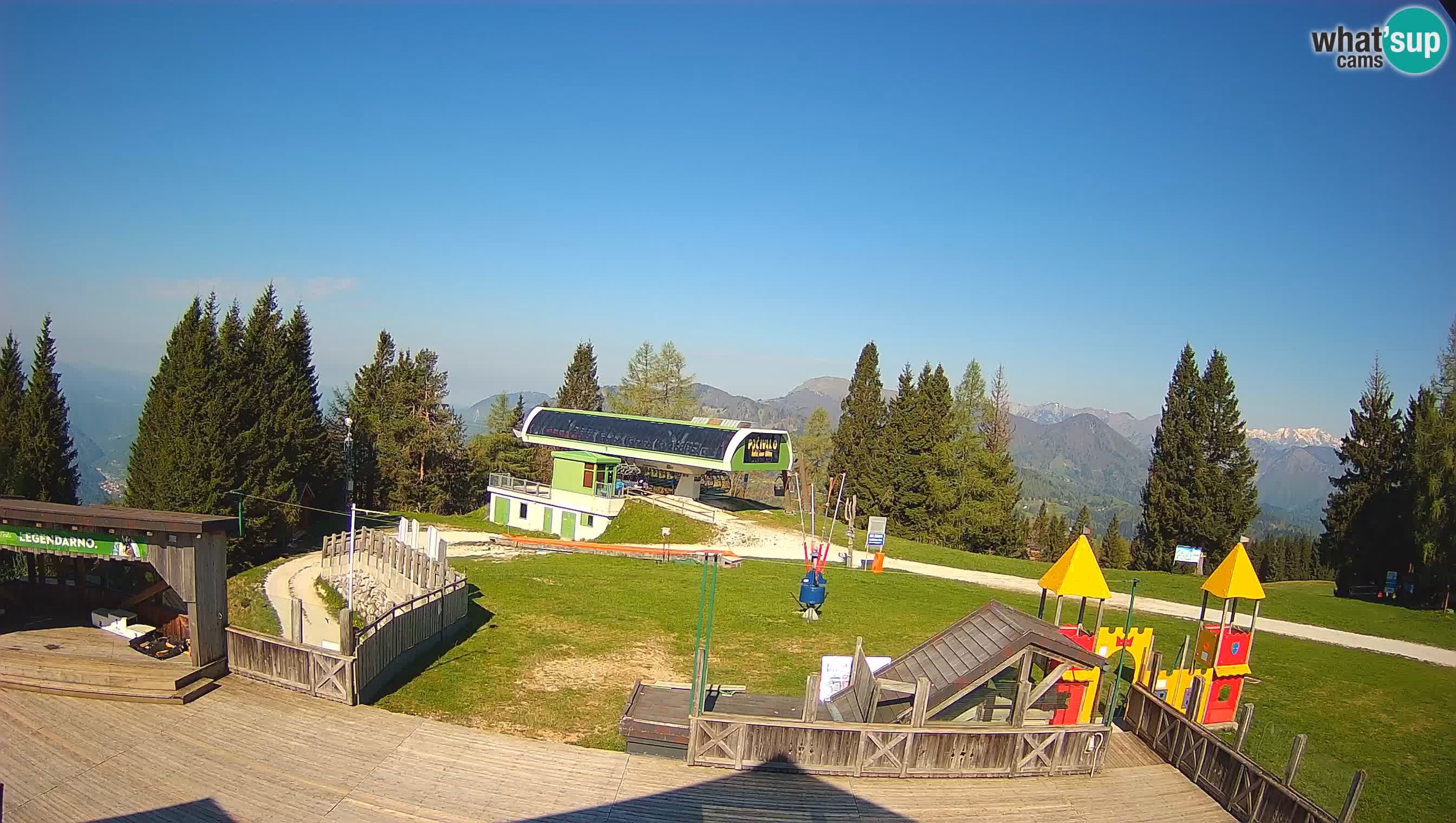 Webcam de la station de ski des Alpes slovènes à Cerkno Počivalo