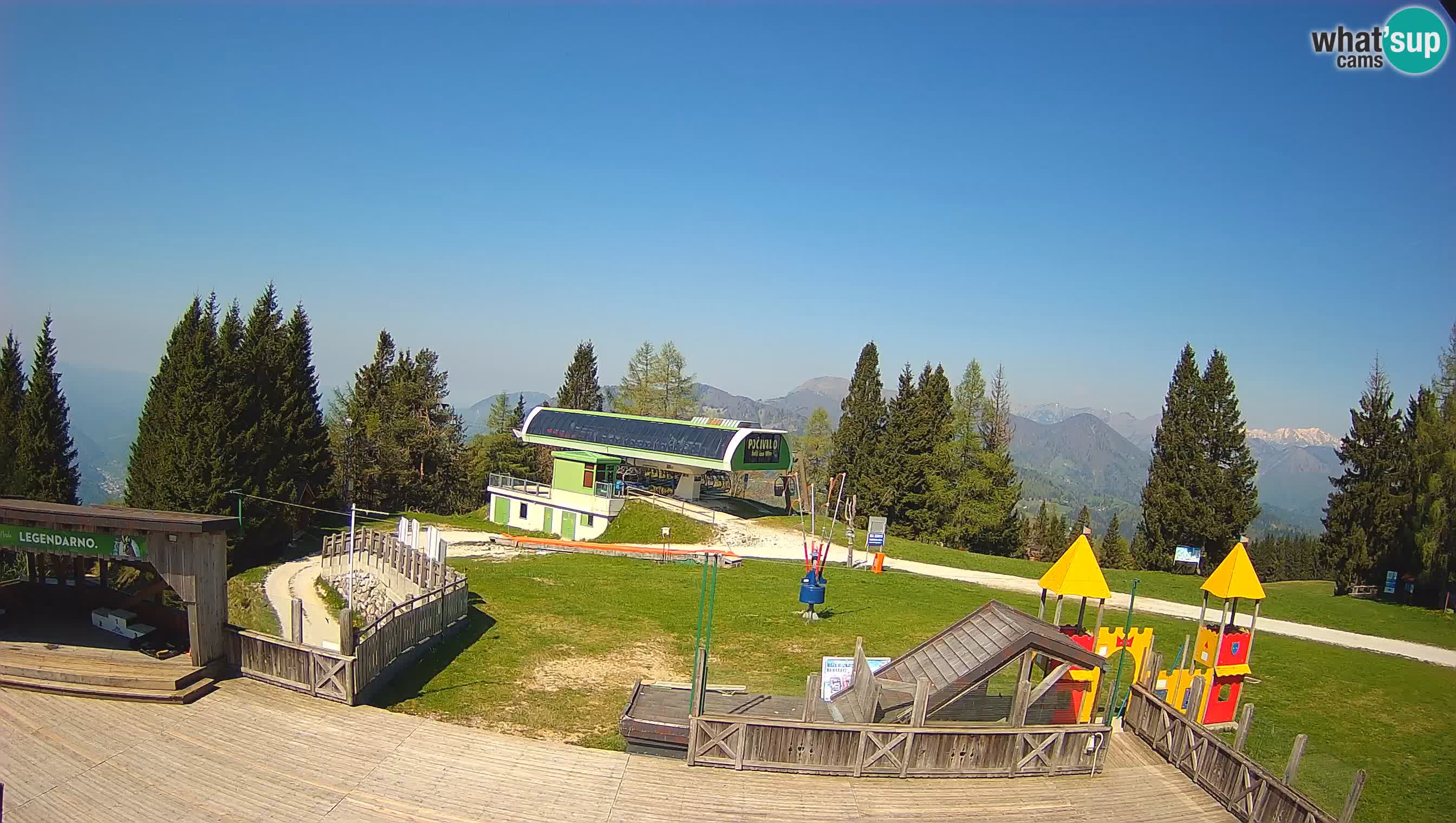 Alpska Perla Ski center Cerkno Počivalo webcam – Slovenia