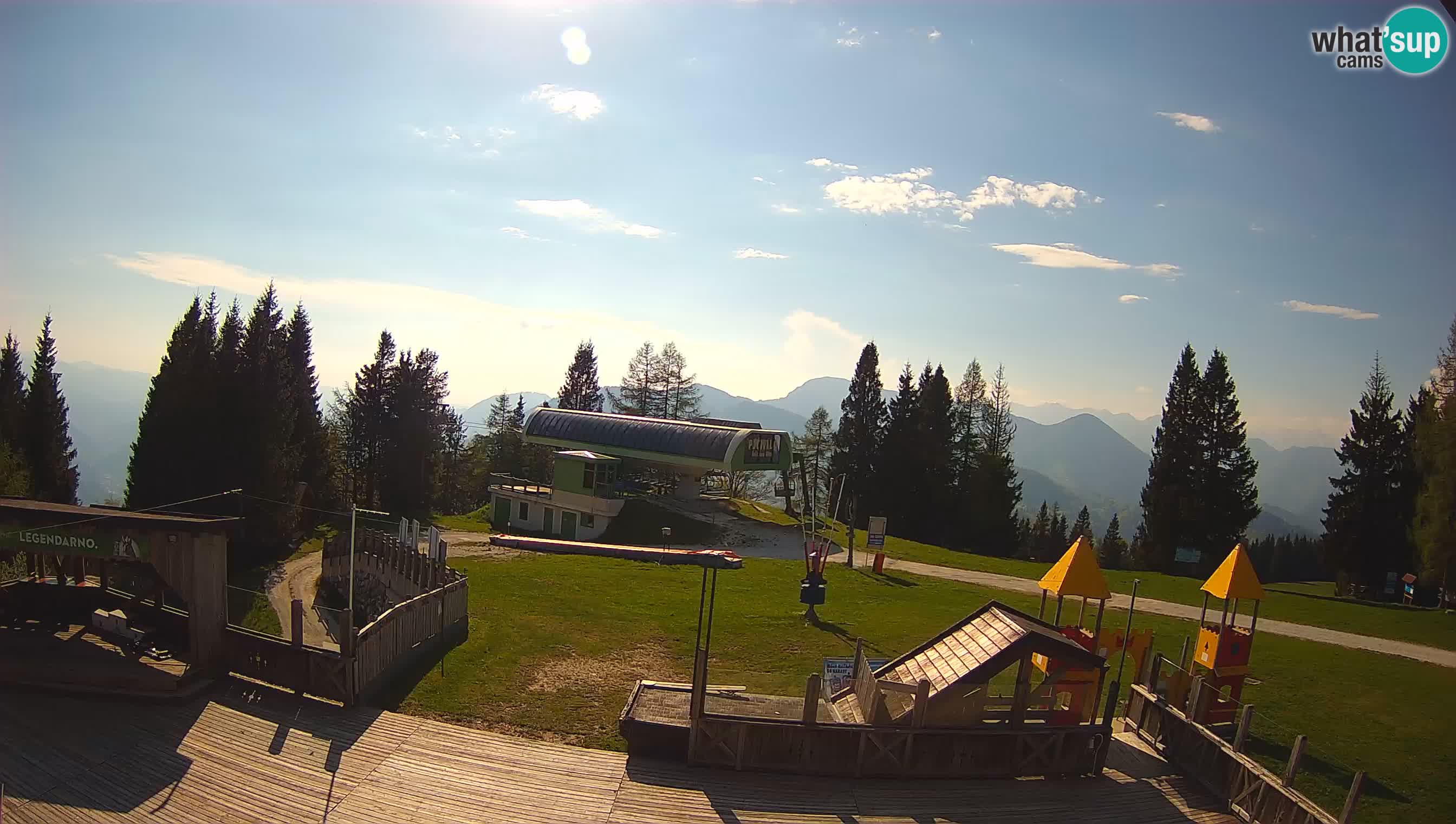 Alpska Perla Ski center Cerkno Počivalo webcam – Slovenia