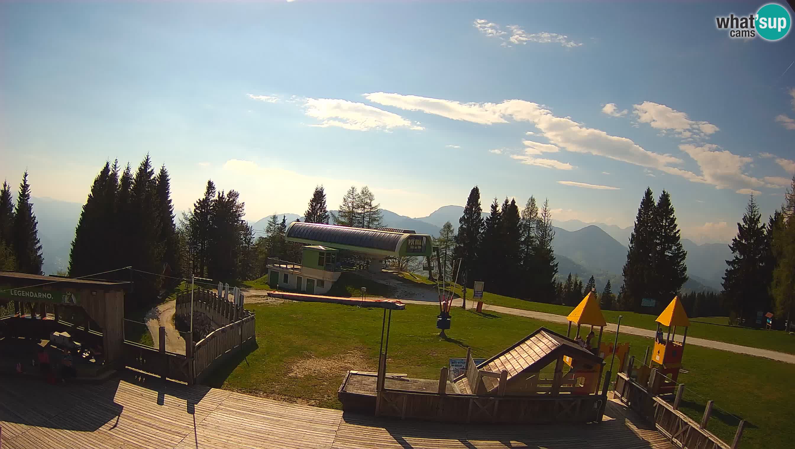 Alpska Perla Ski hotel Cerkno Počivalo webcam – Slovenia