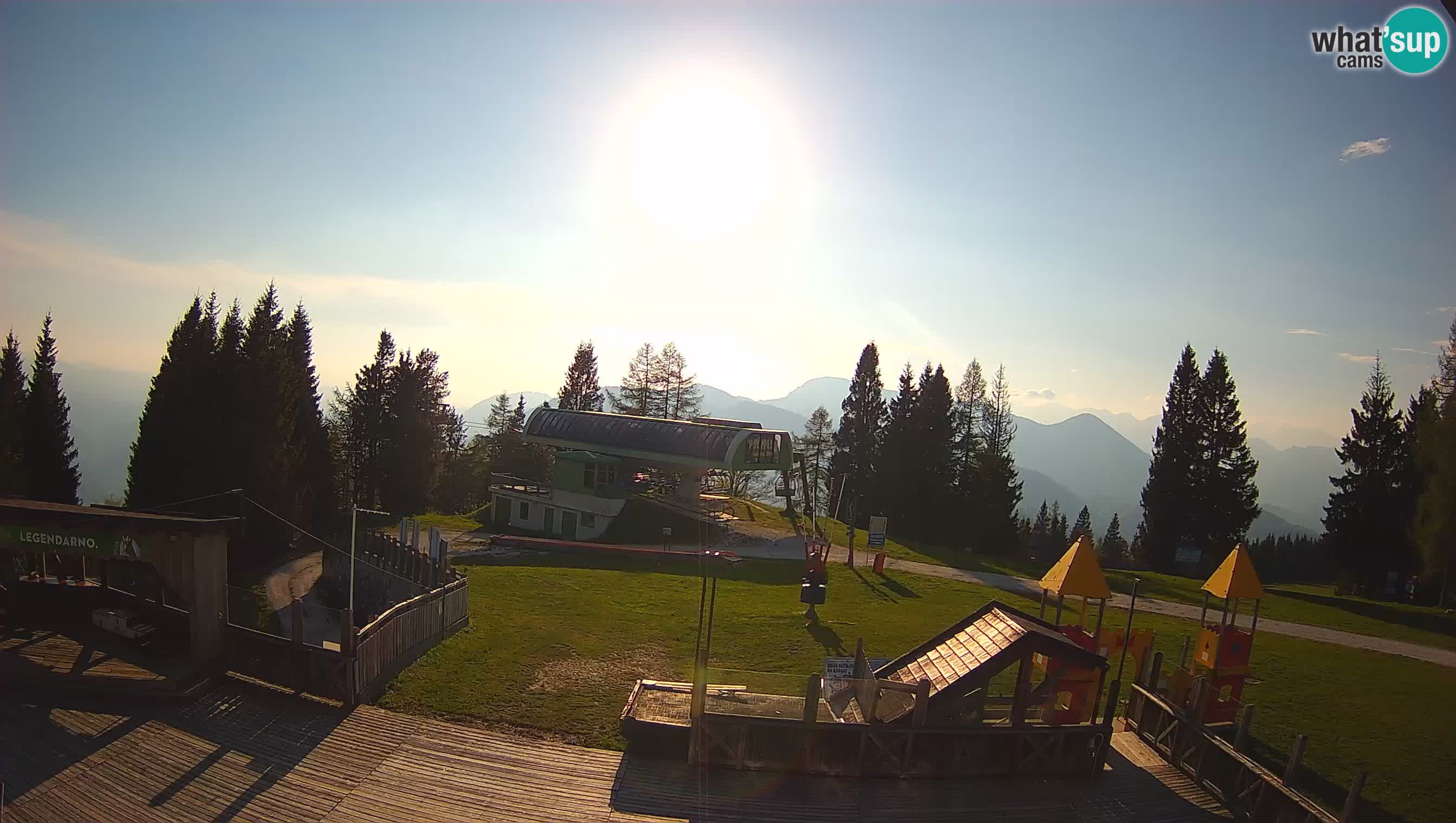 Alpska Perla Ski center Cerkno Počivalo webcam – Slovenia