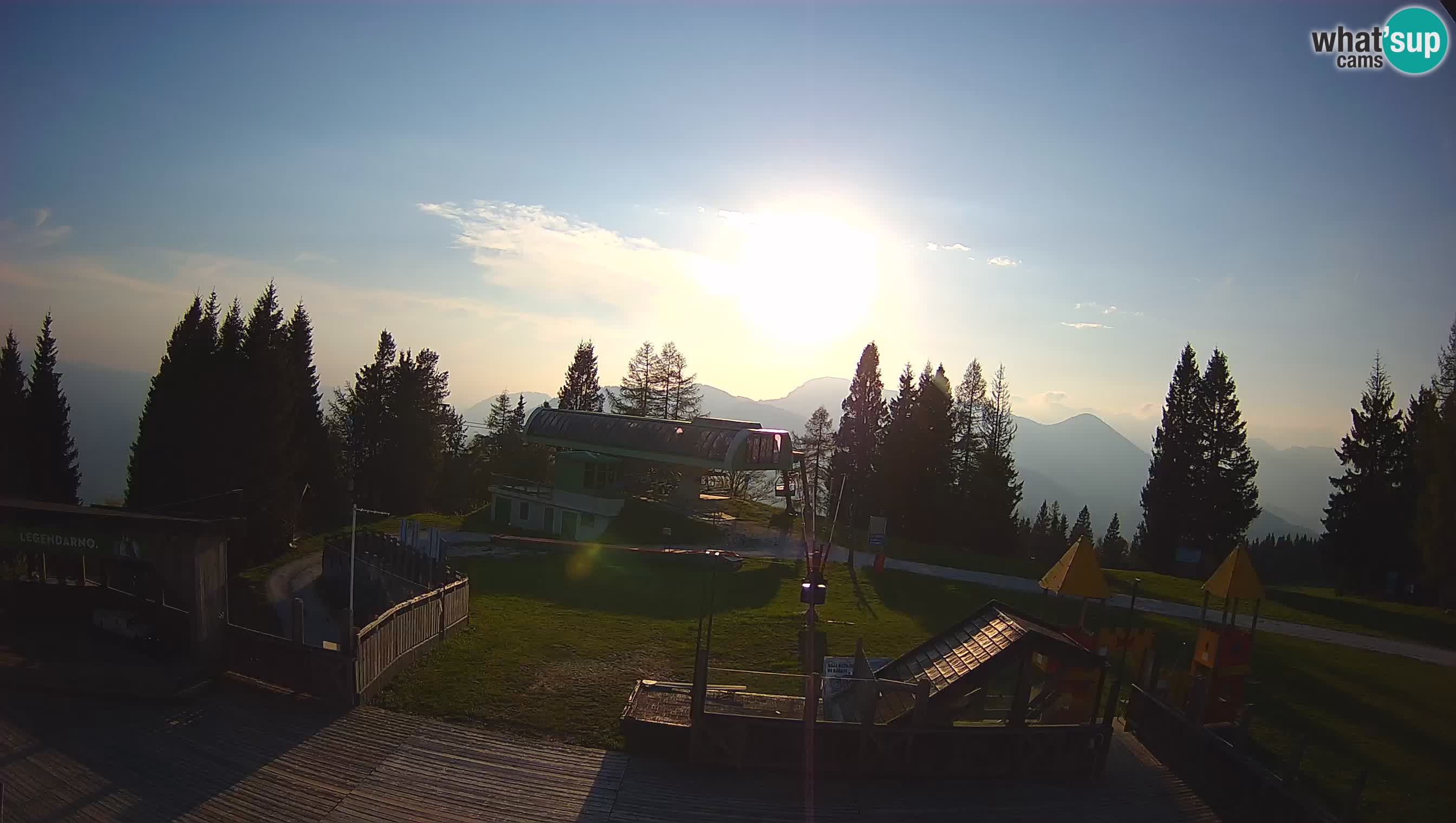 Alpska Perla Ski center Cerkno Počivalo webcam – Slovenia