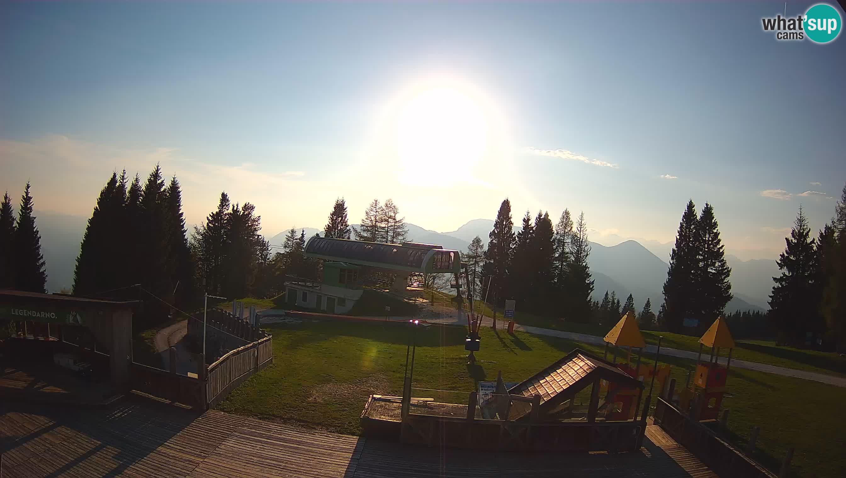 Alpska Perla Ski center Cerkno Počivalo webcam – Slovenia