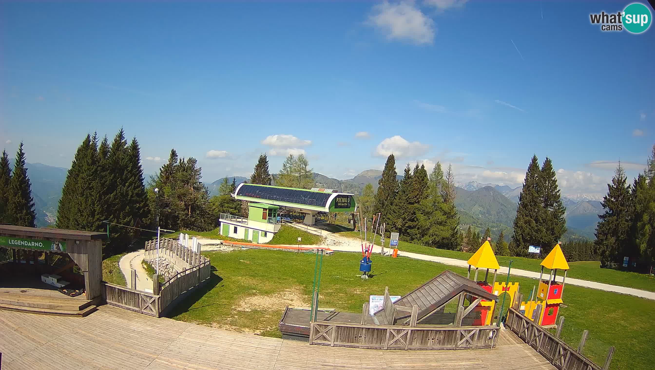 Alpska Perla Ski center Cerkno Počivalo webcam – Slovenia