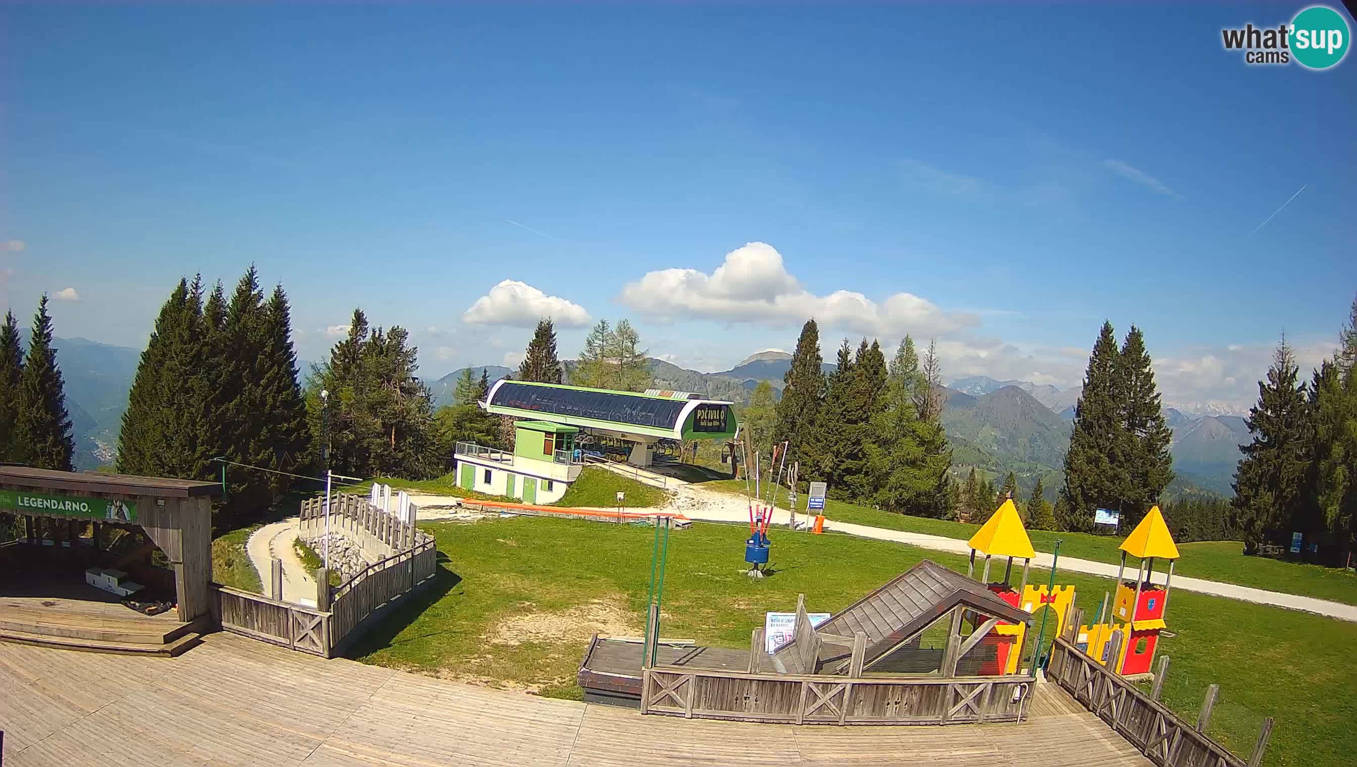 Alpska Perla Ski center Cerkno Počivalo webcam – Slovenia