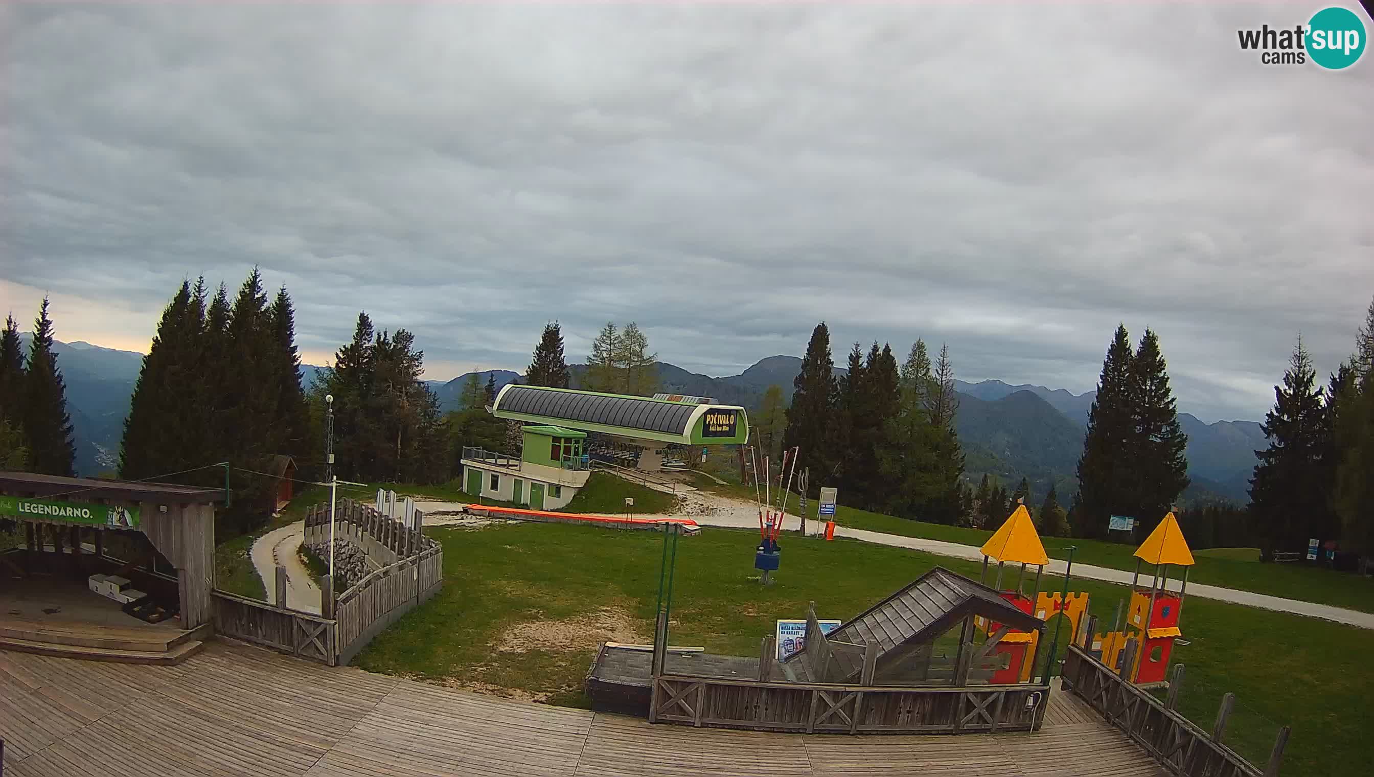 Alpska Perla kamera Cerkno Počivalo