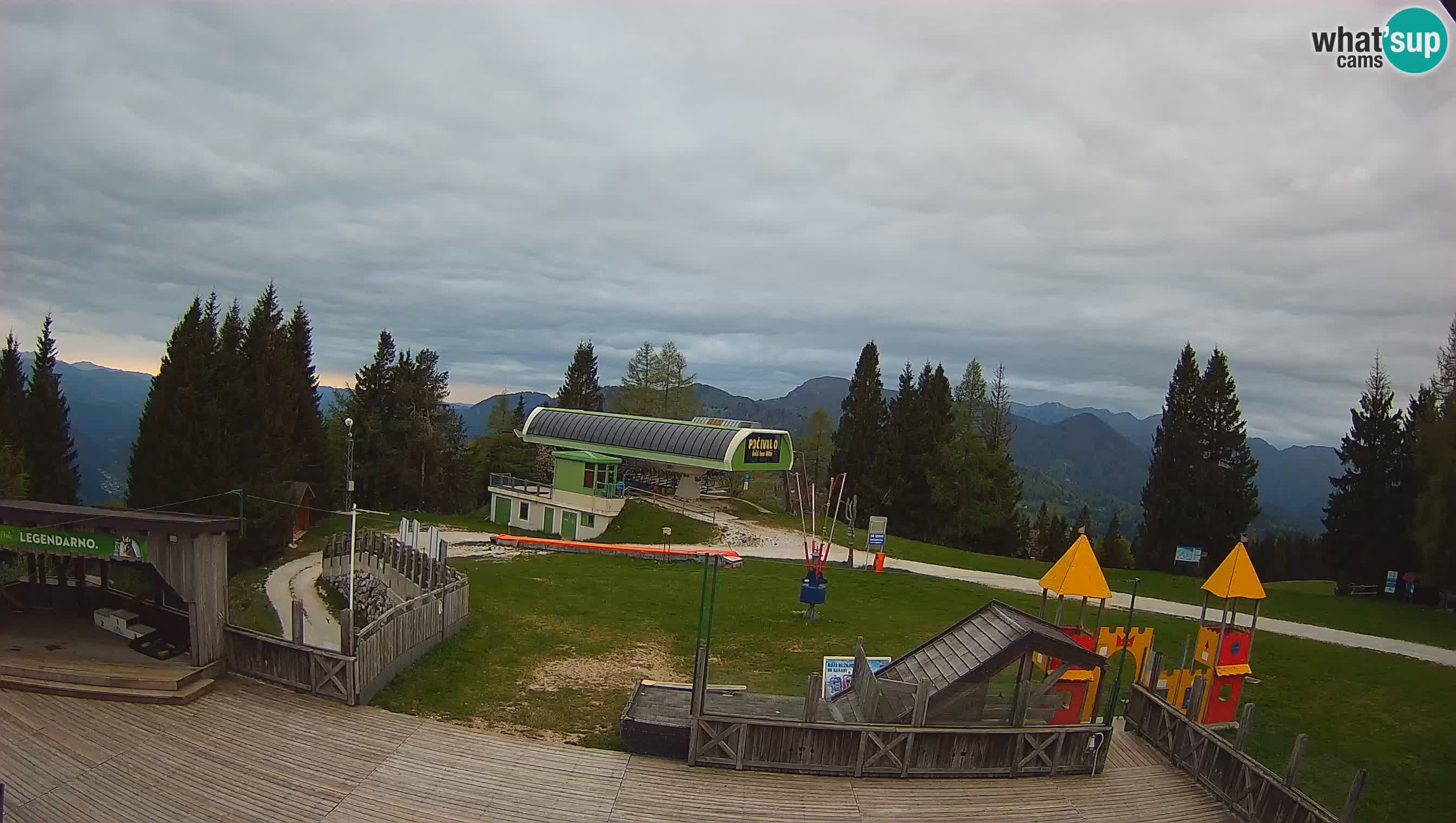 Webcam de la station de ski des Alpes slovènes à Cerkno Počivalo