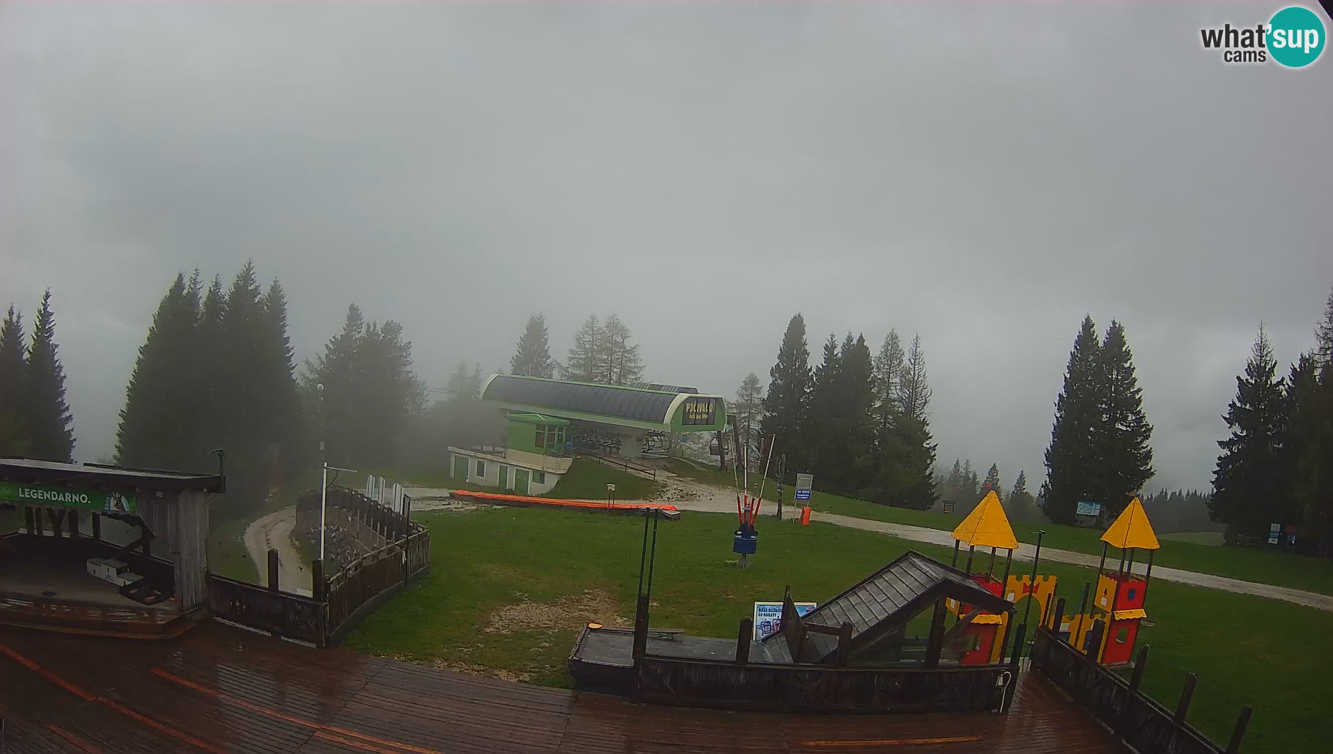 Alpska Perla Ski center Cerkno Počivalo webcam – Slovenia