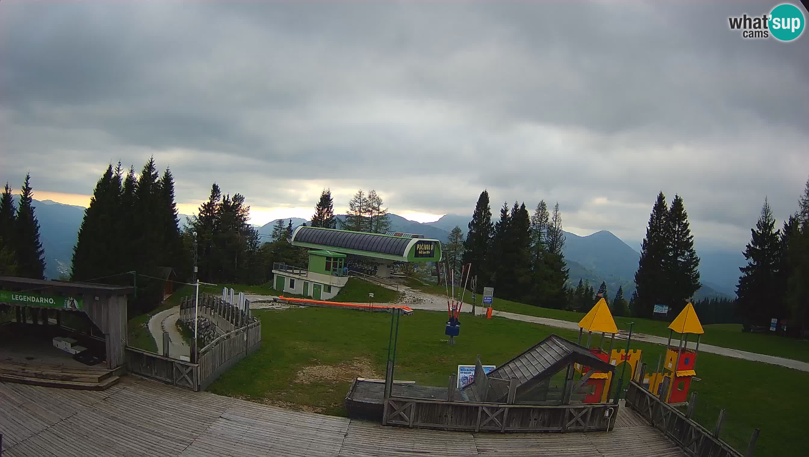 Webcam de la station de ski des Alpes slovènes à Cerkno Počivalo