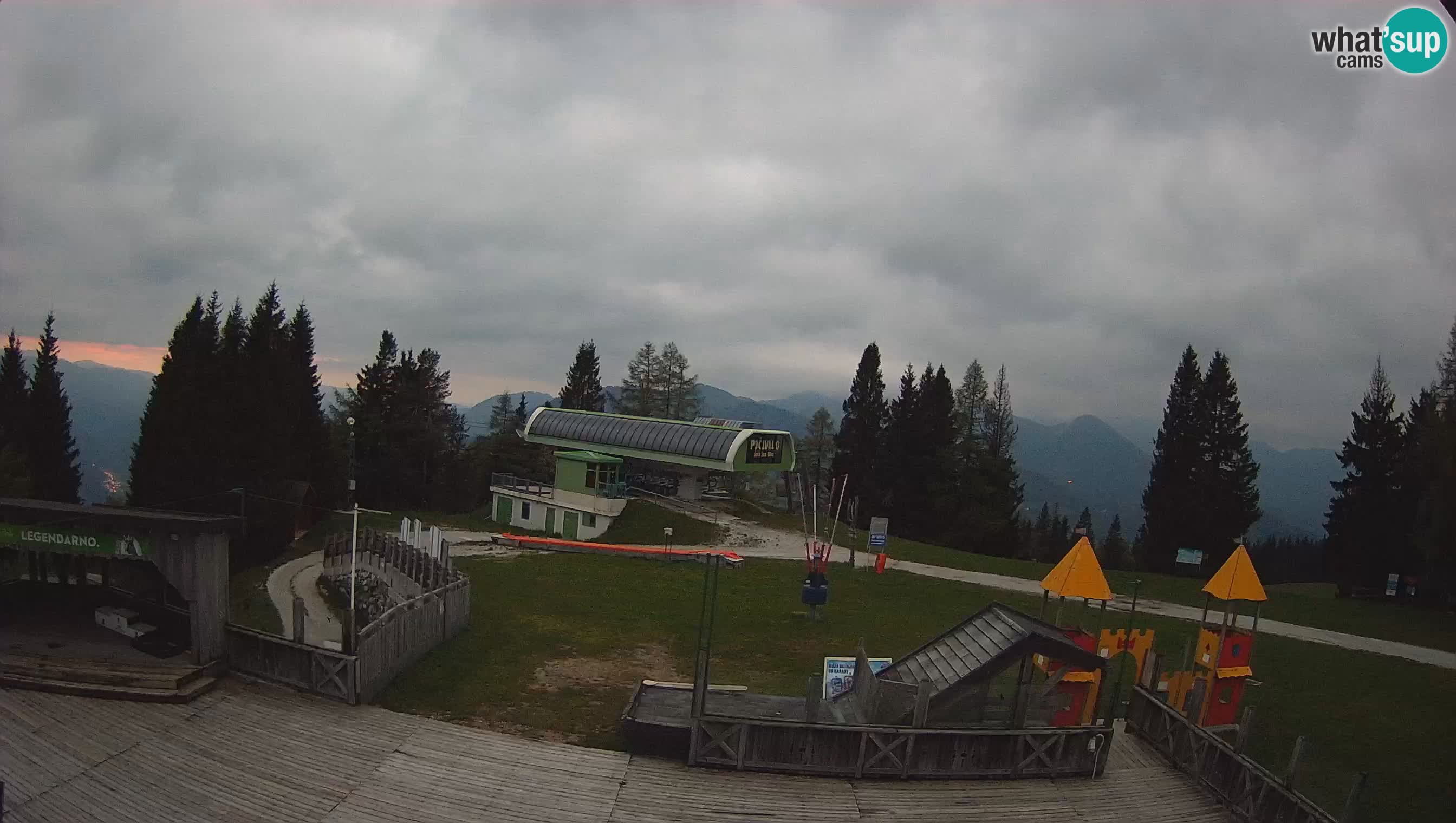 Alpska Perla Ski center Cerkno Počivalo webcam – Slovenia