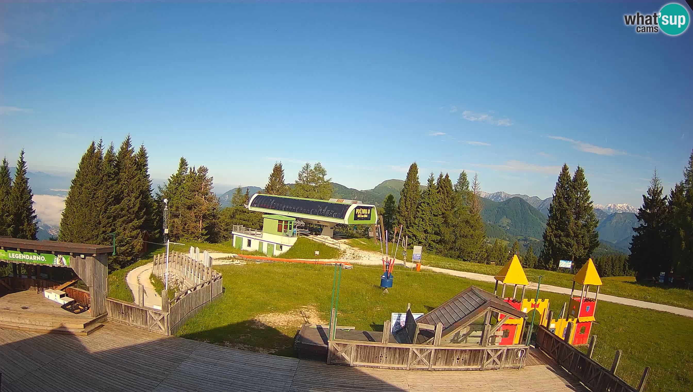 Alpska Perla Ski center Cerkno Počivalo webcam – Slovenia