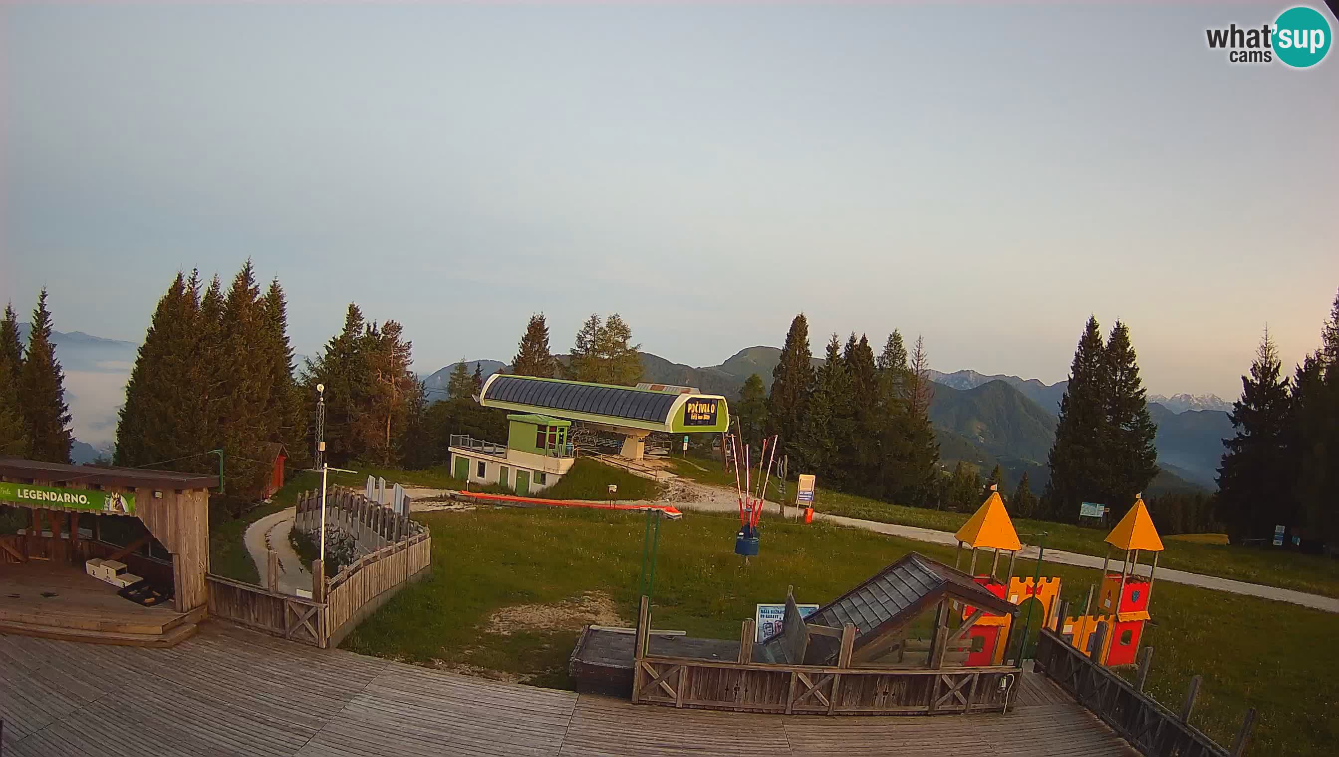 Alpska Perla Ski hotel Cerkno Počivalo webcam – Slovenia