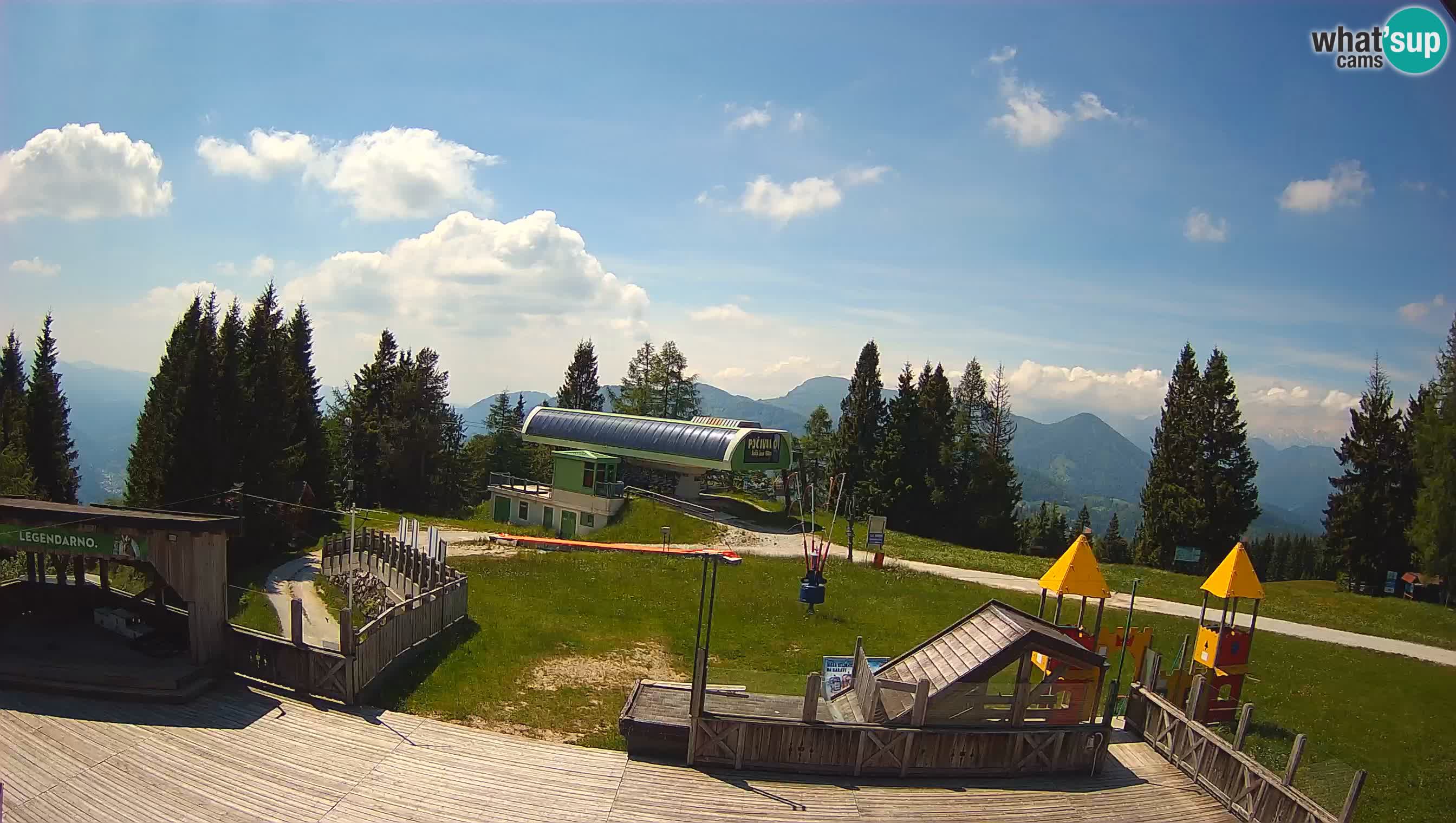 Alpska Perla Ski center Cerkno Počivalo webcam – Slovenia