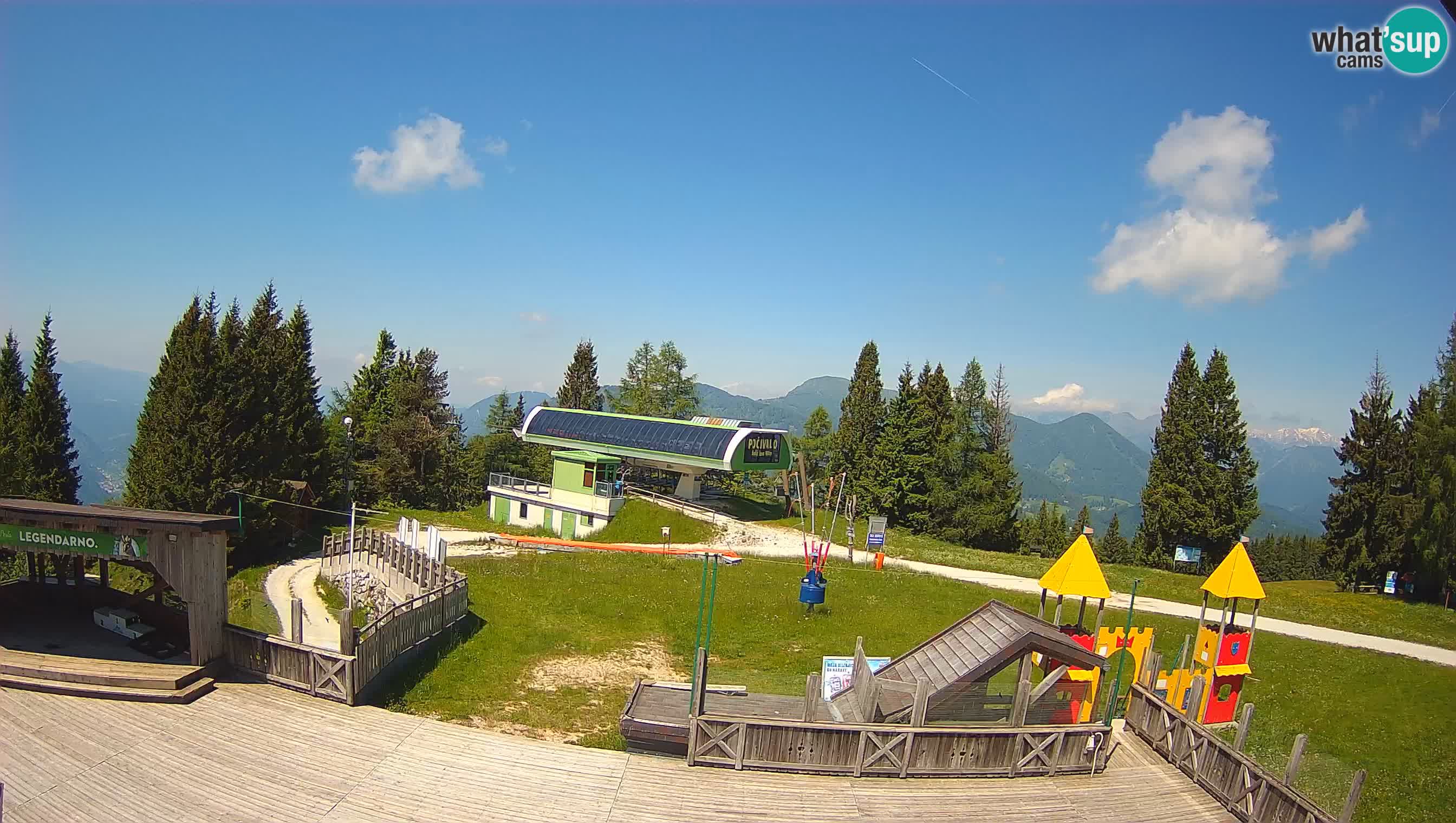 Alpska Perla Ski center Cerkno Počivalo webcam – Slovenia