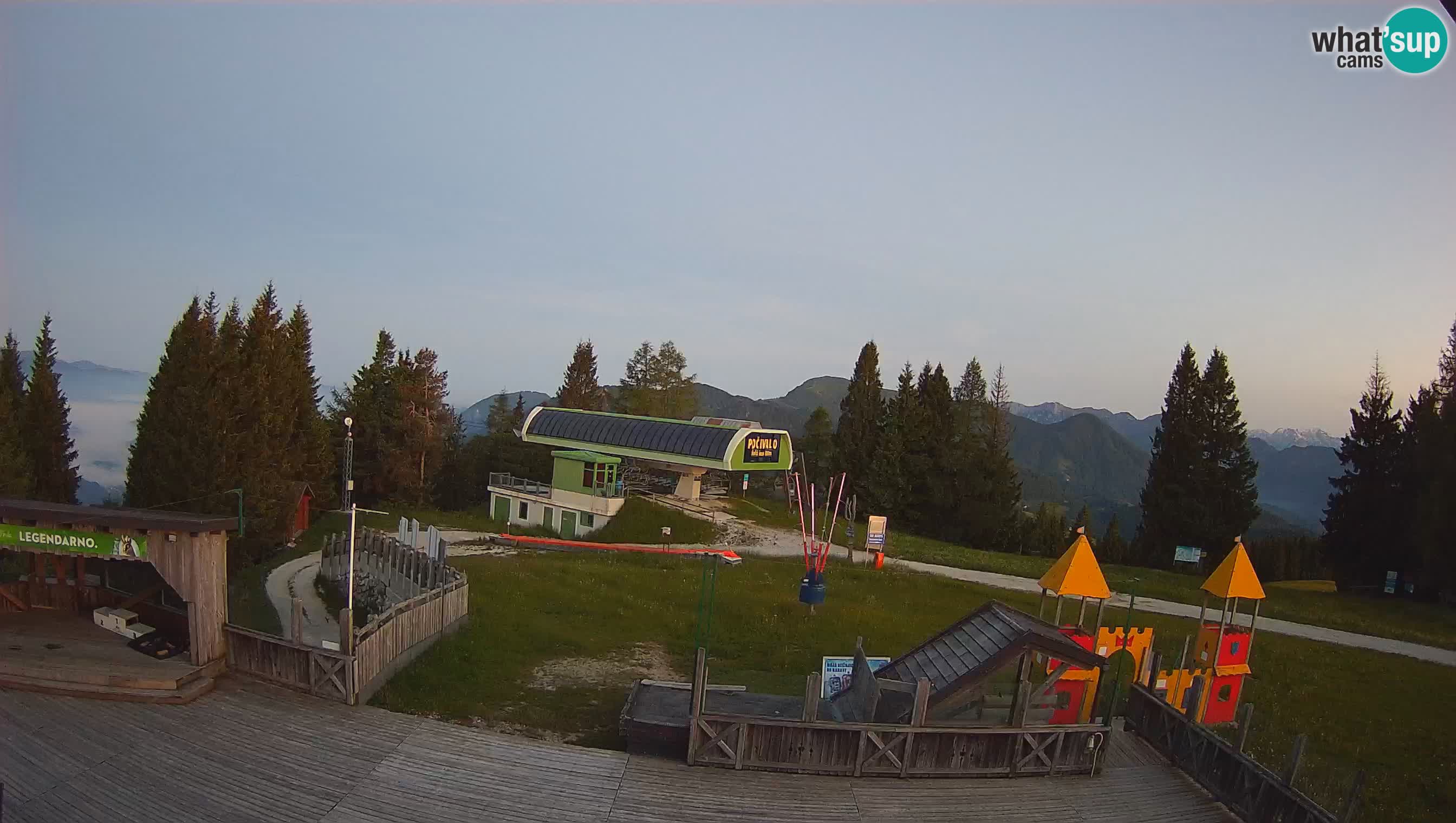 Alpska Perla Ski hotel Cerkno Počivalo webcam – Slovenia